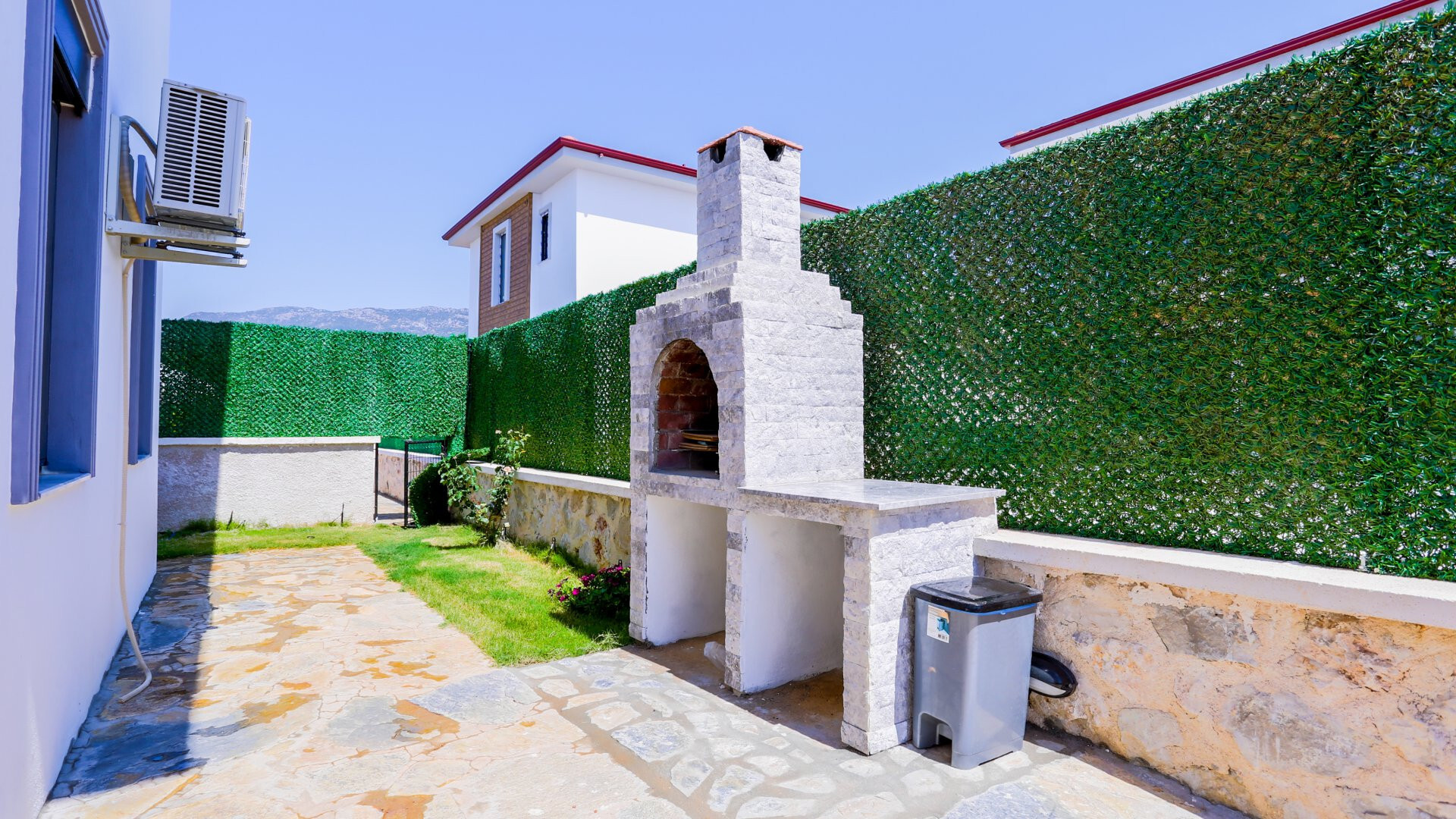 VBK24375 Villa Booking