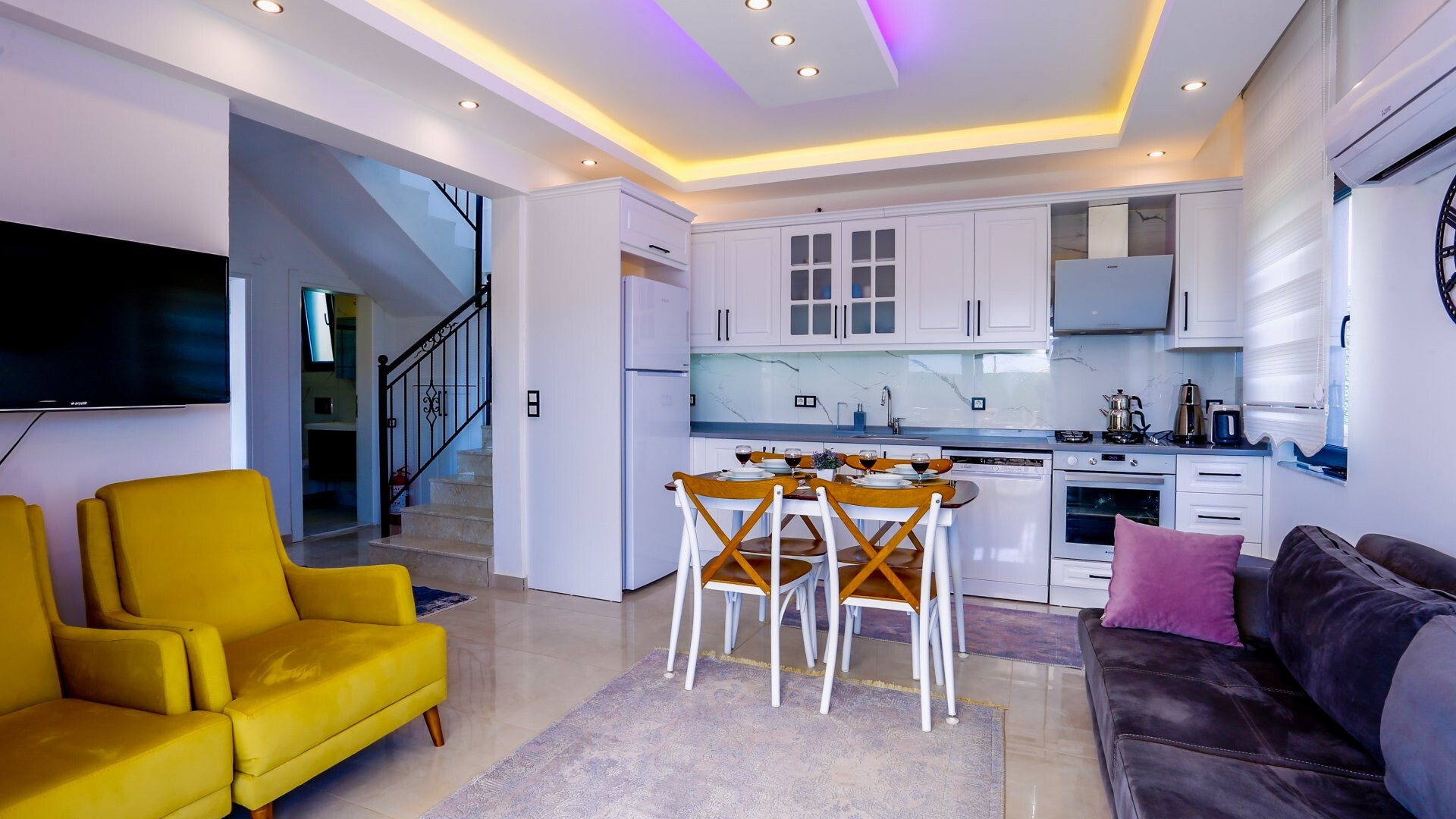 VBK24375 Villa Booking