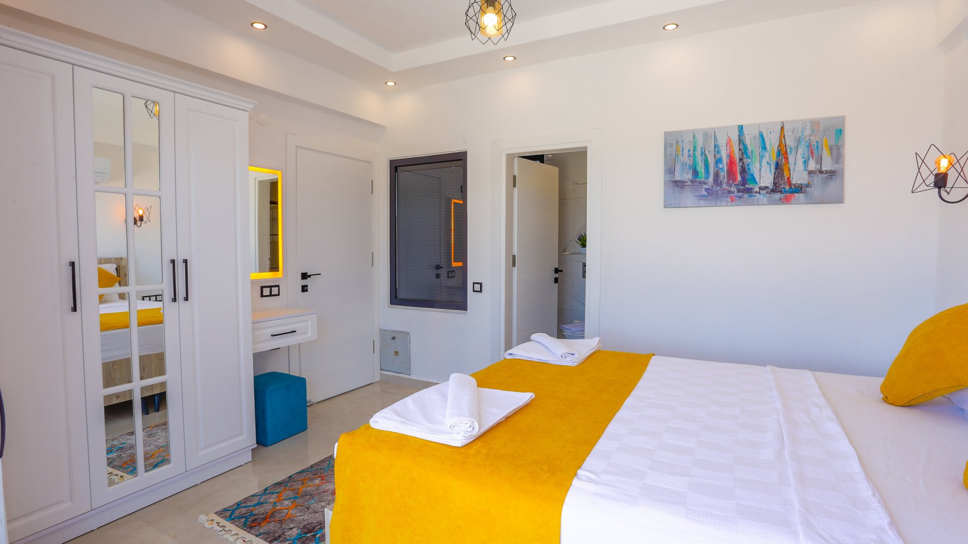VBK24375 Villa Booking