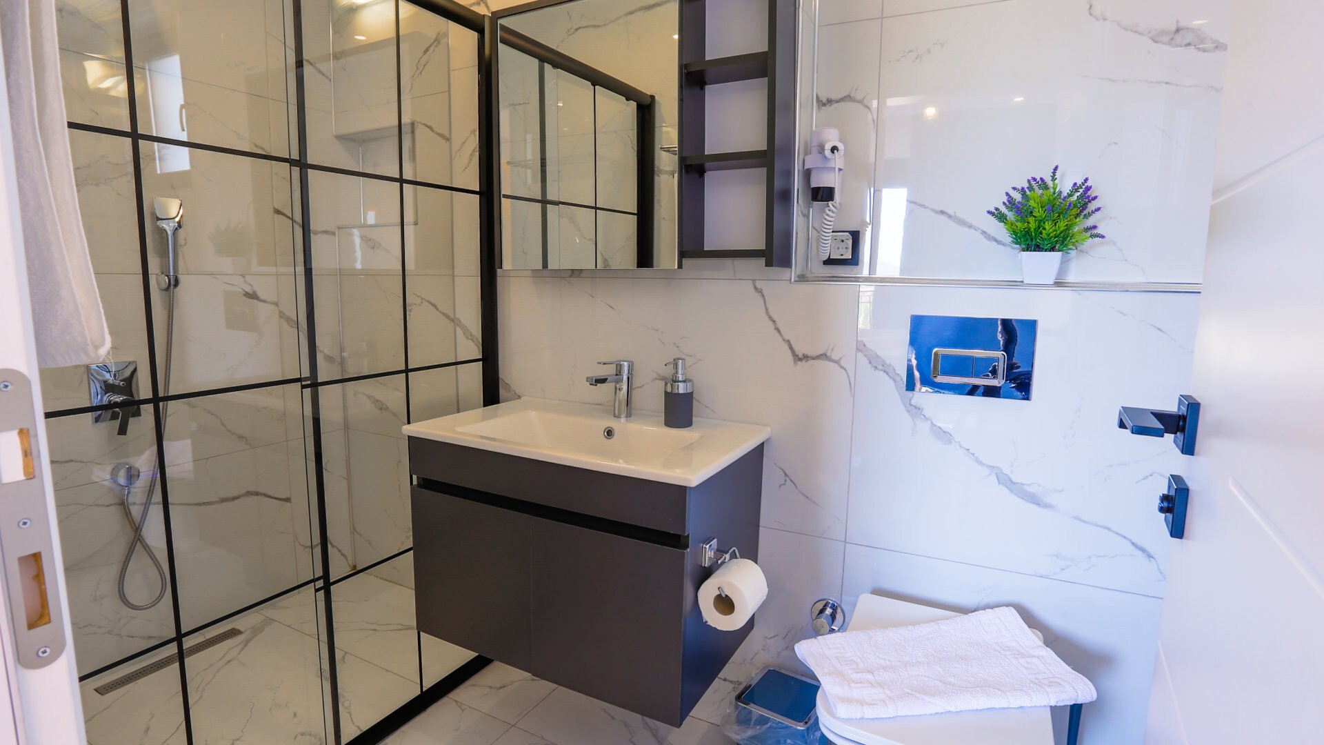 VBK24375 Villa Booking