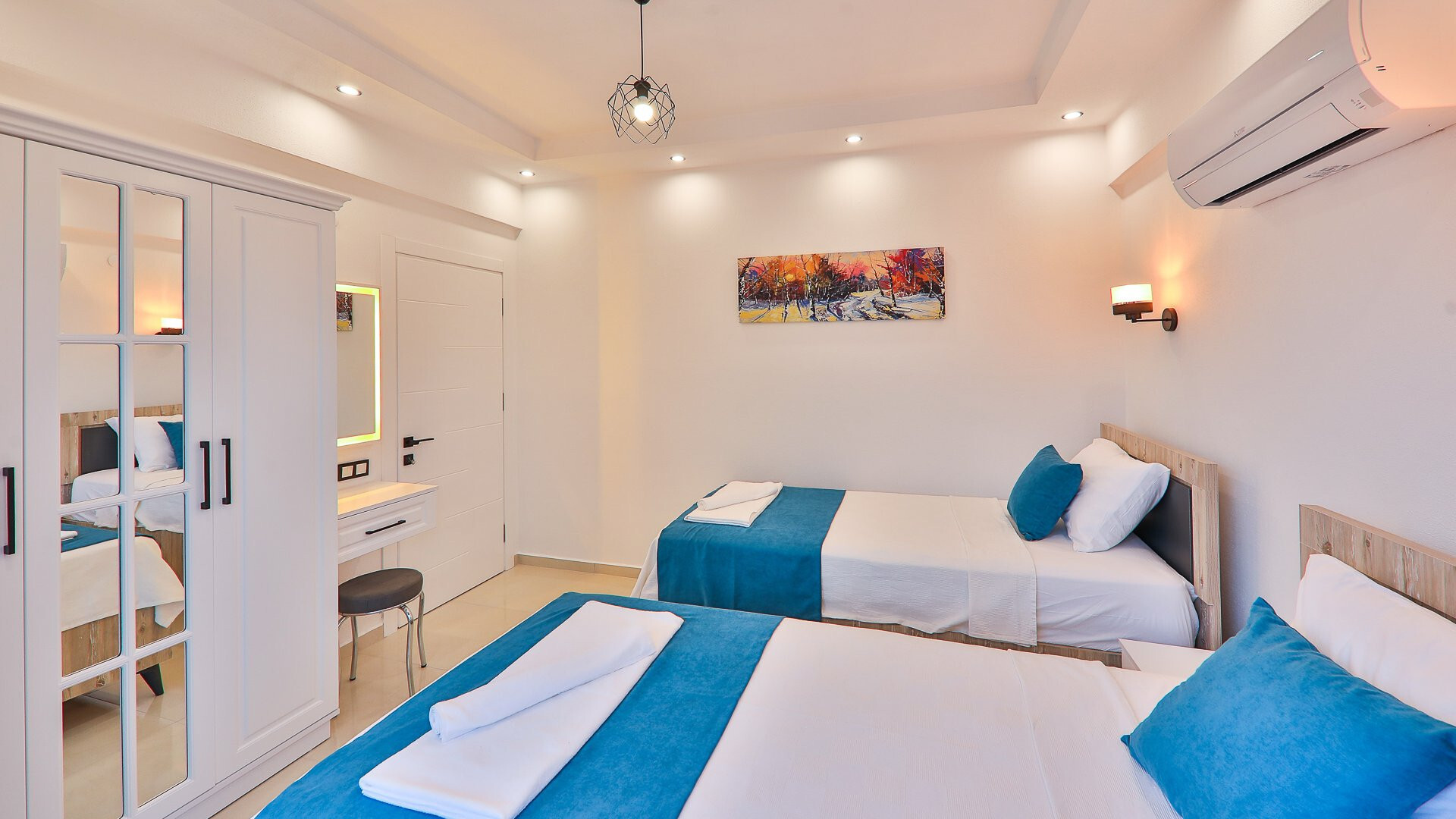 VBK40674 Villa Booking