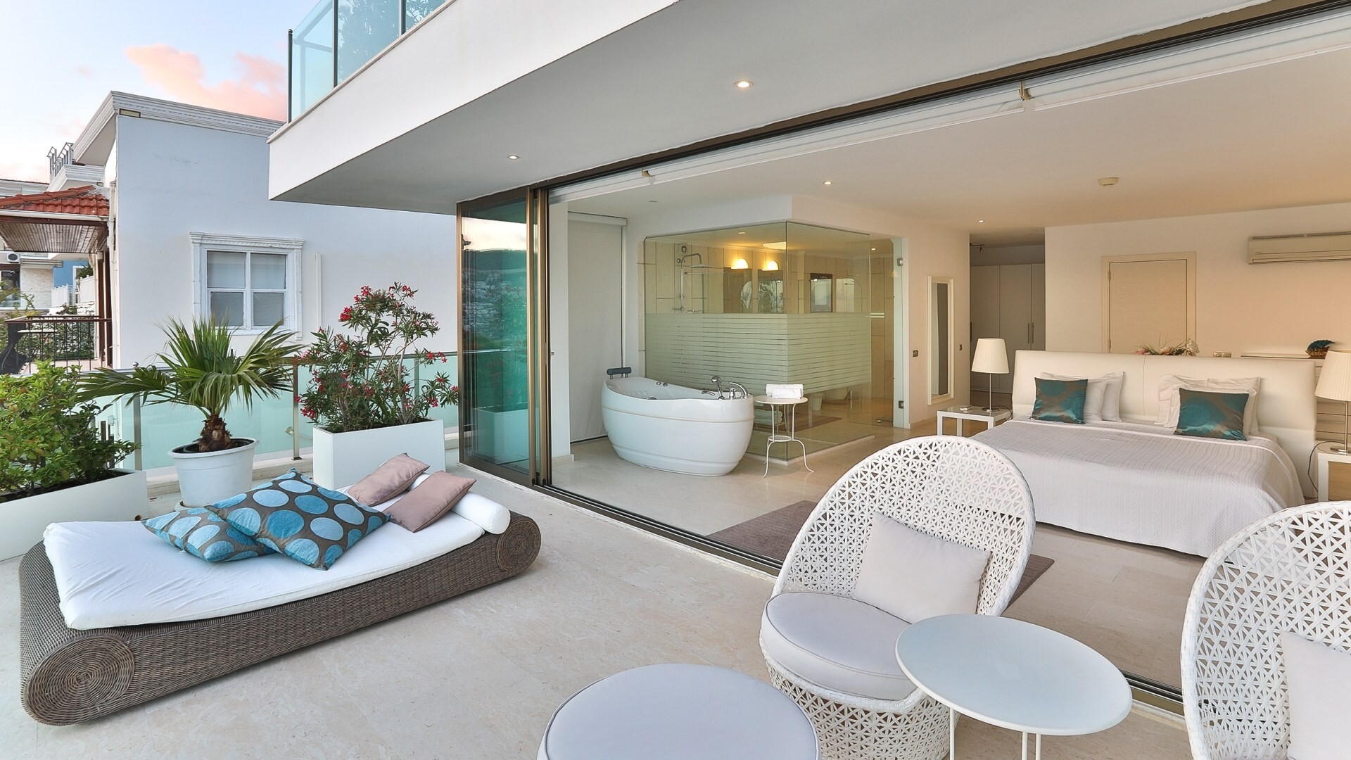 VBK82967 Villa Booking