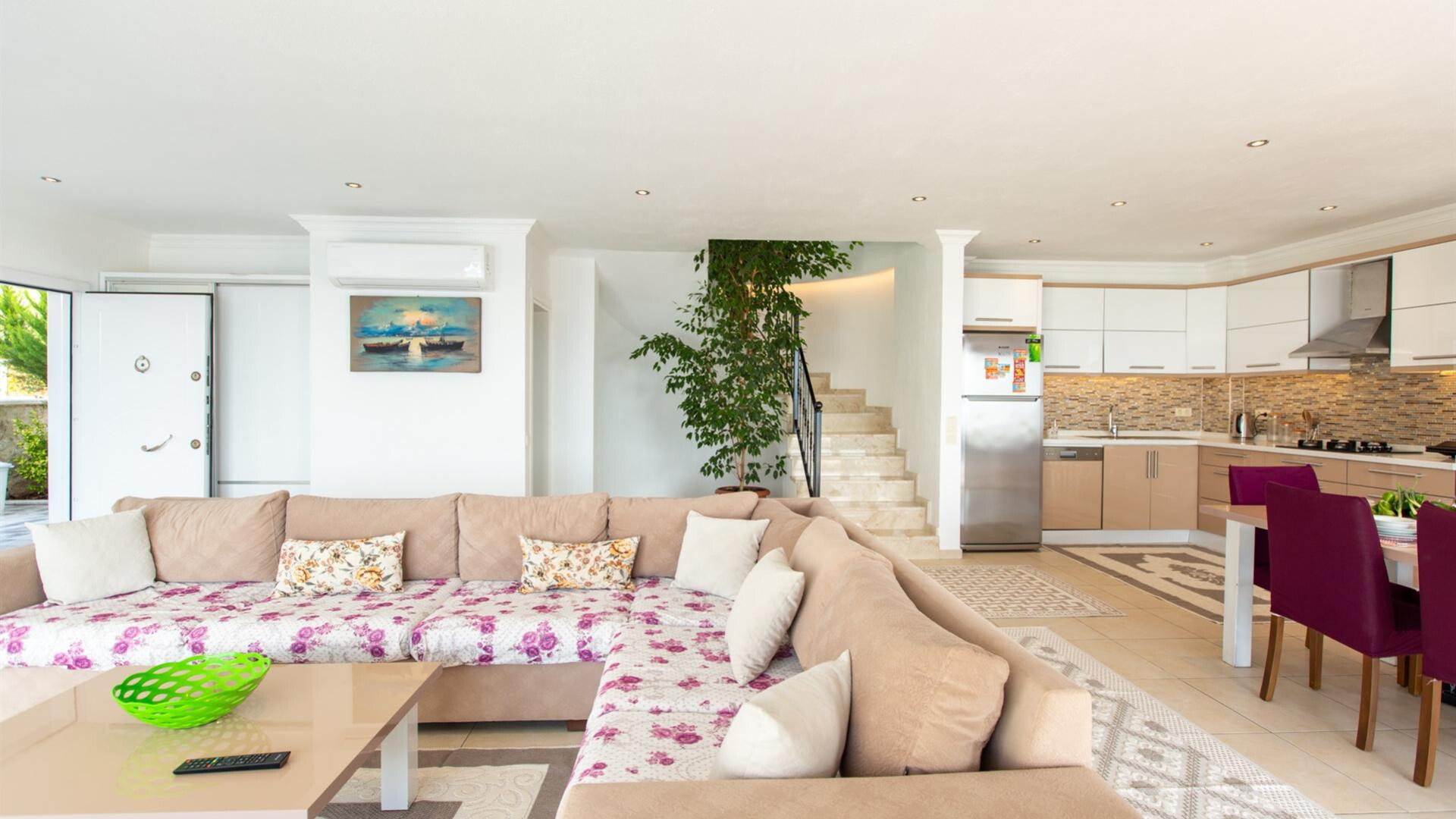 VBK67787 Villa Booking