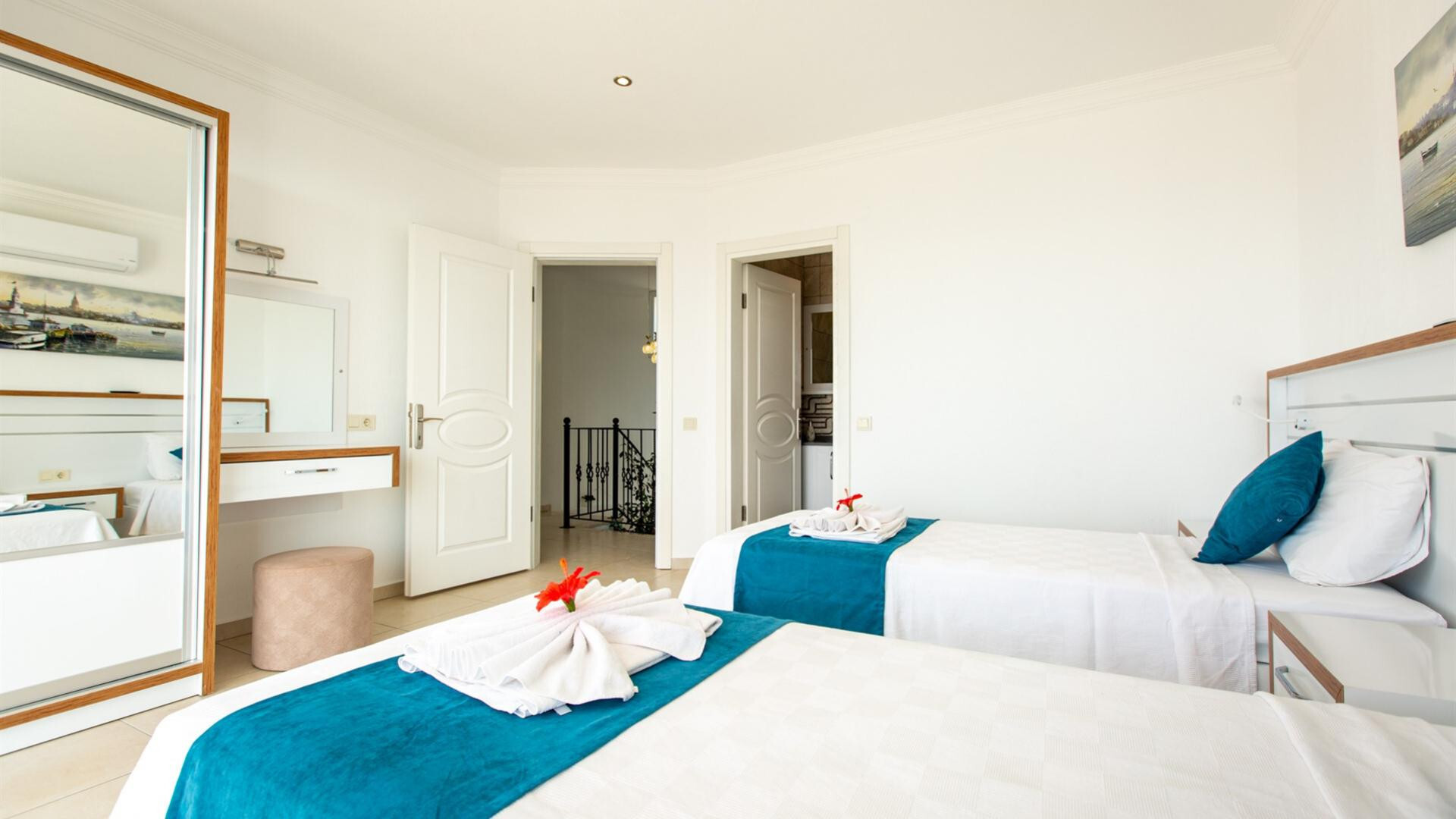 VBK67787 Villa Booking