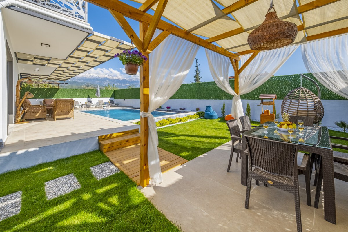 VBK80135 Villa Booking