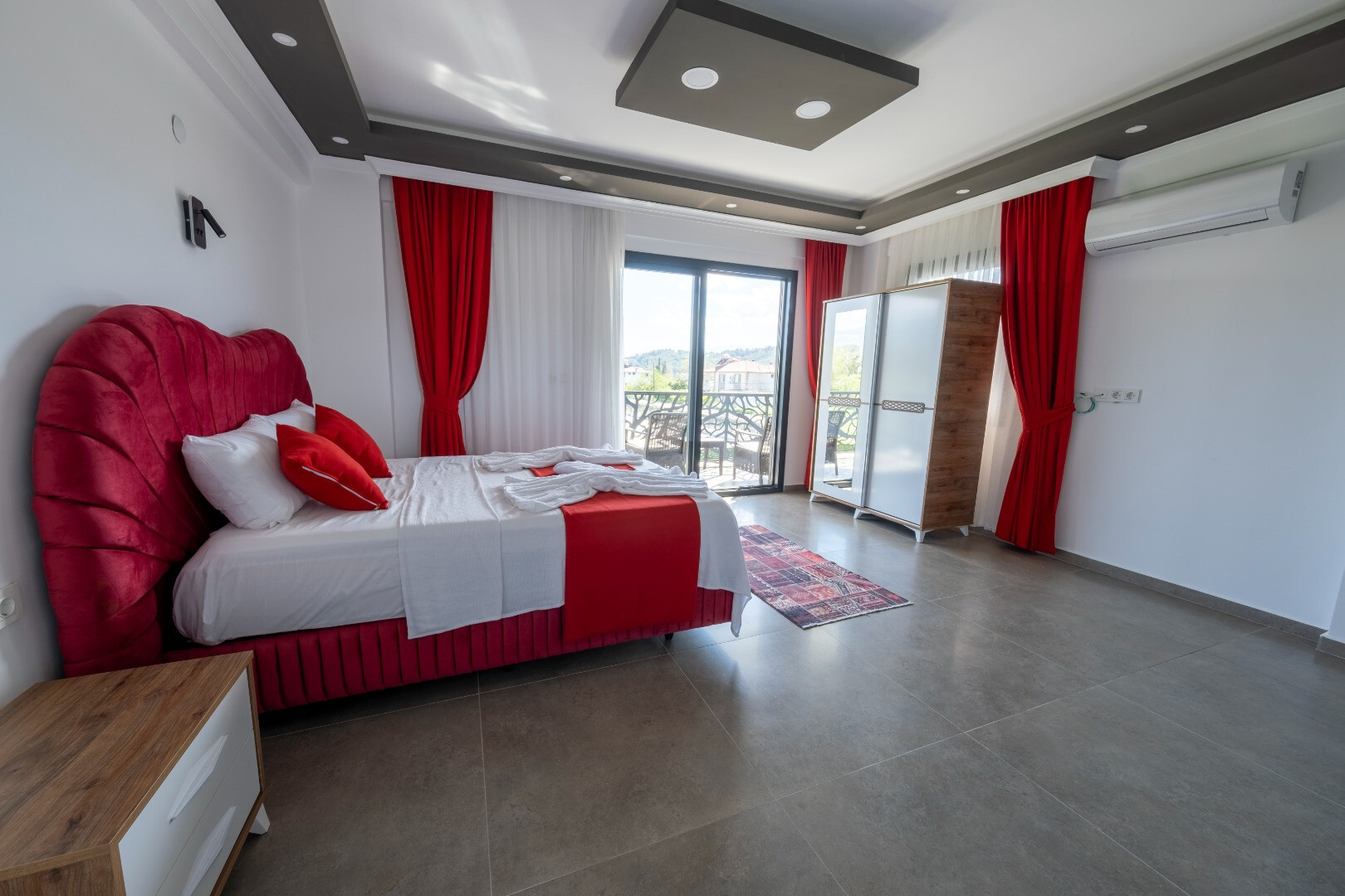 VBK80135 Villa Booking