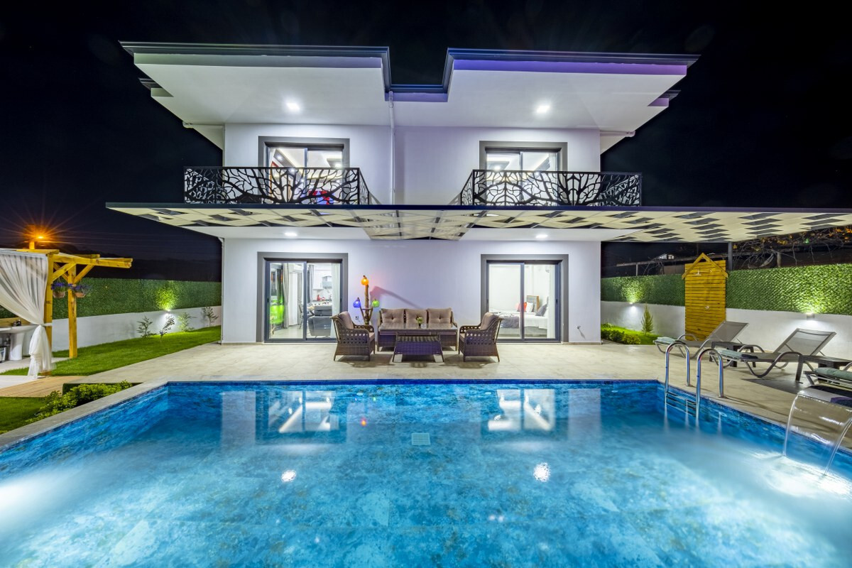 VBK80135 Villa Booking