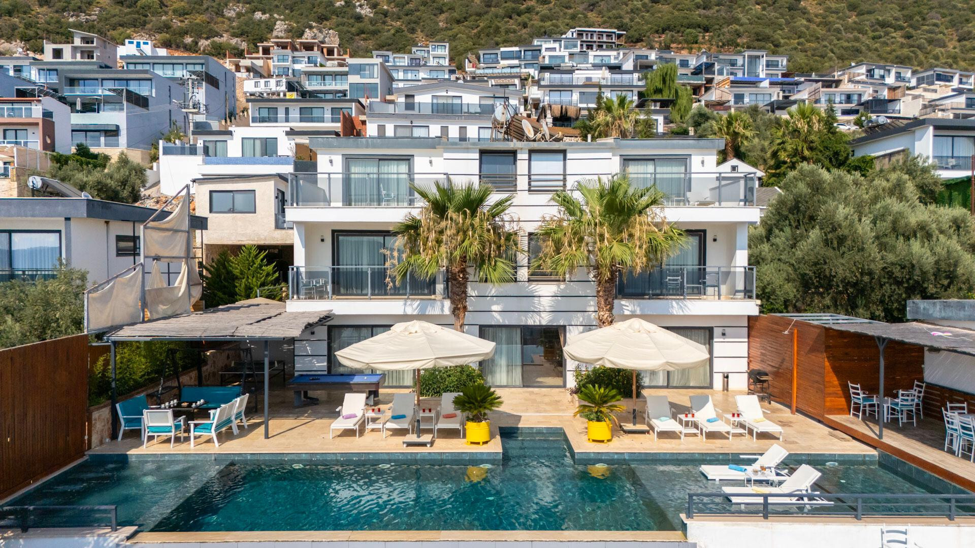 VBK25204 Villa Booking