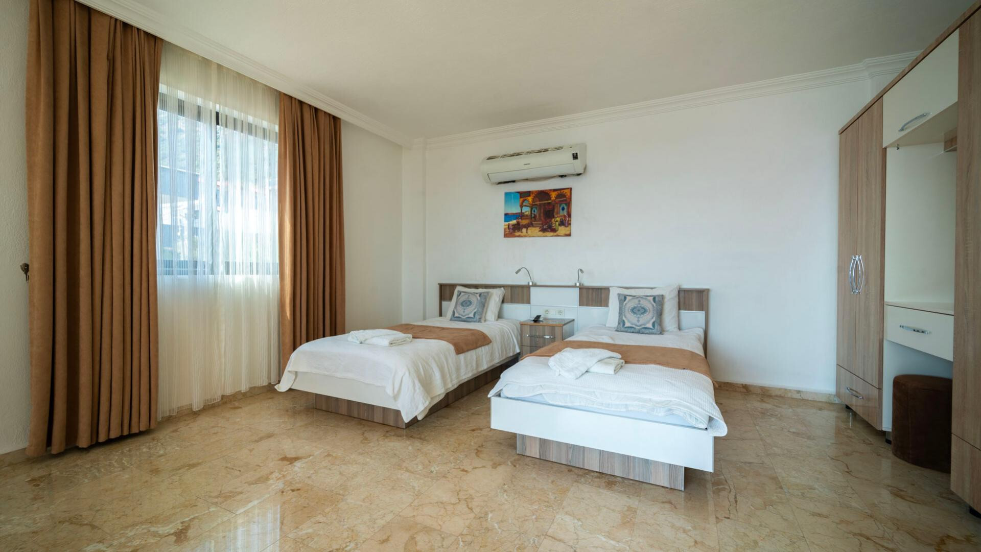 VBK25204 Villa Booking
