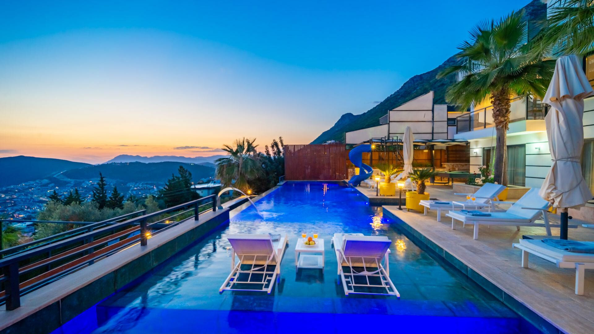 VBK25204 Villa Booking