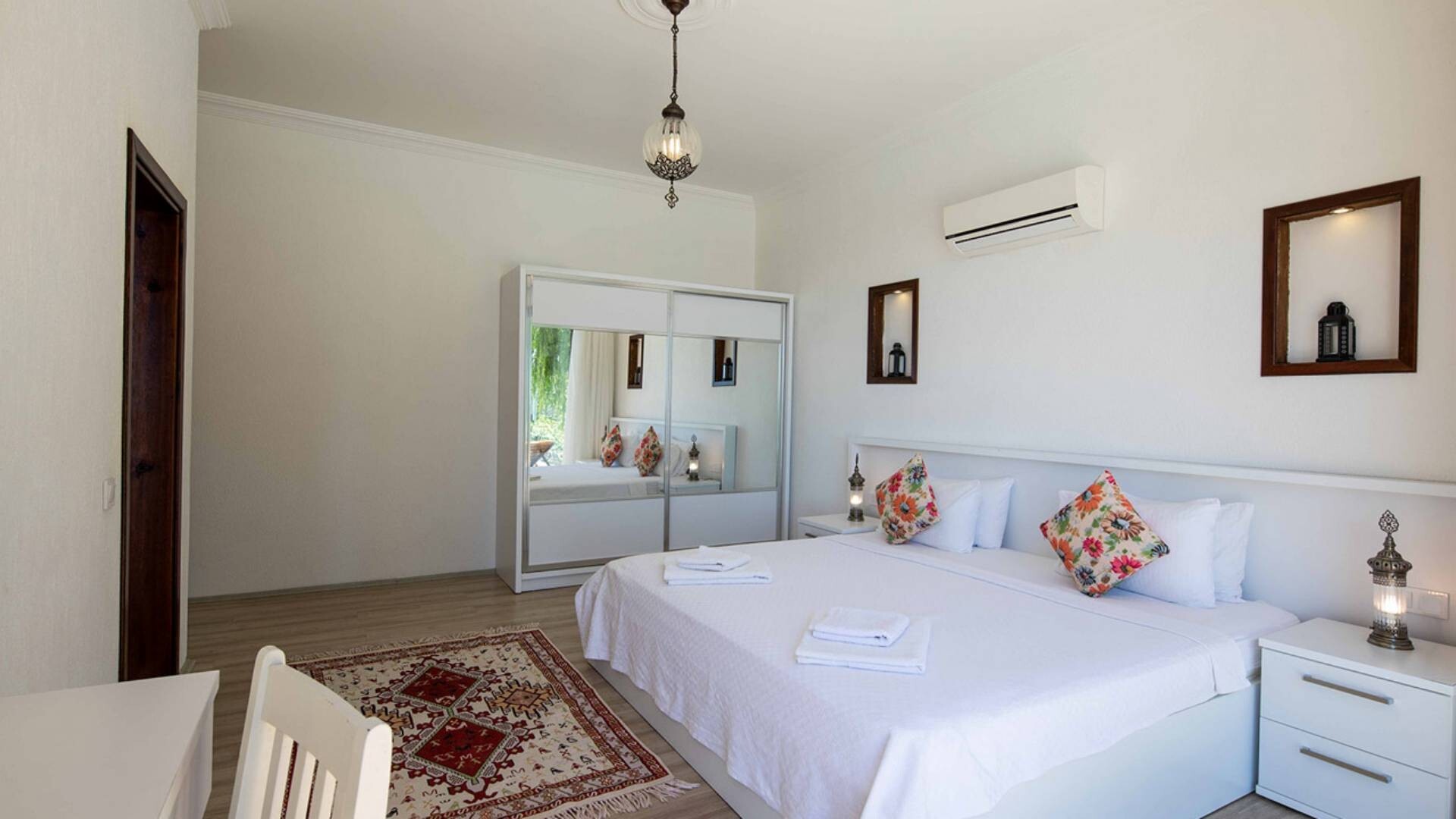 VBK96097 Villa Booking