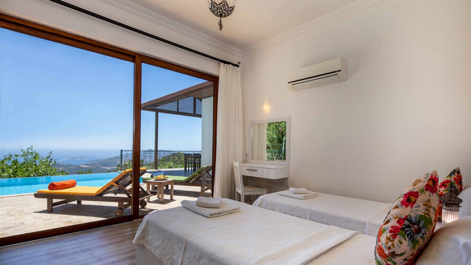 VBK96097 Villa Booking