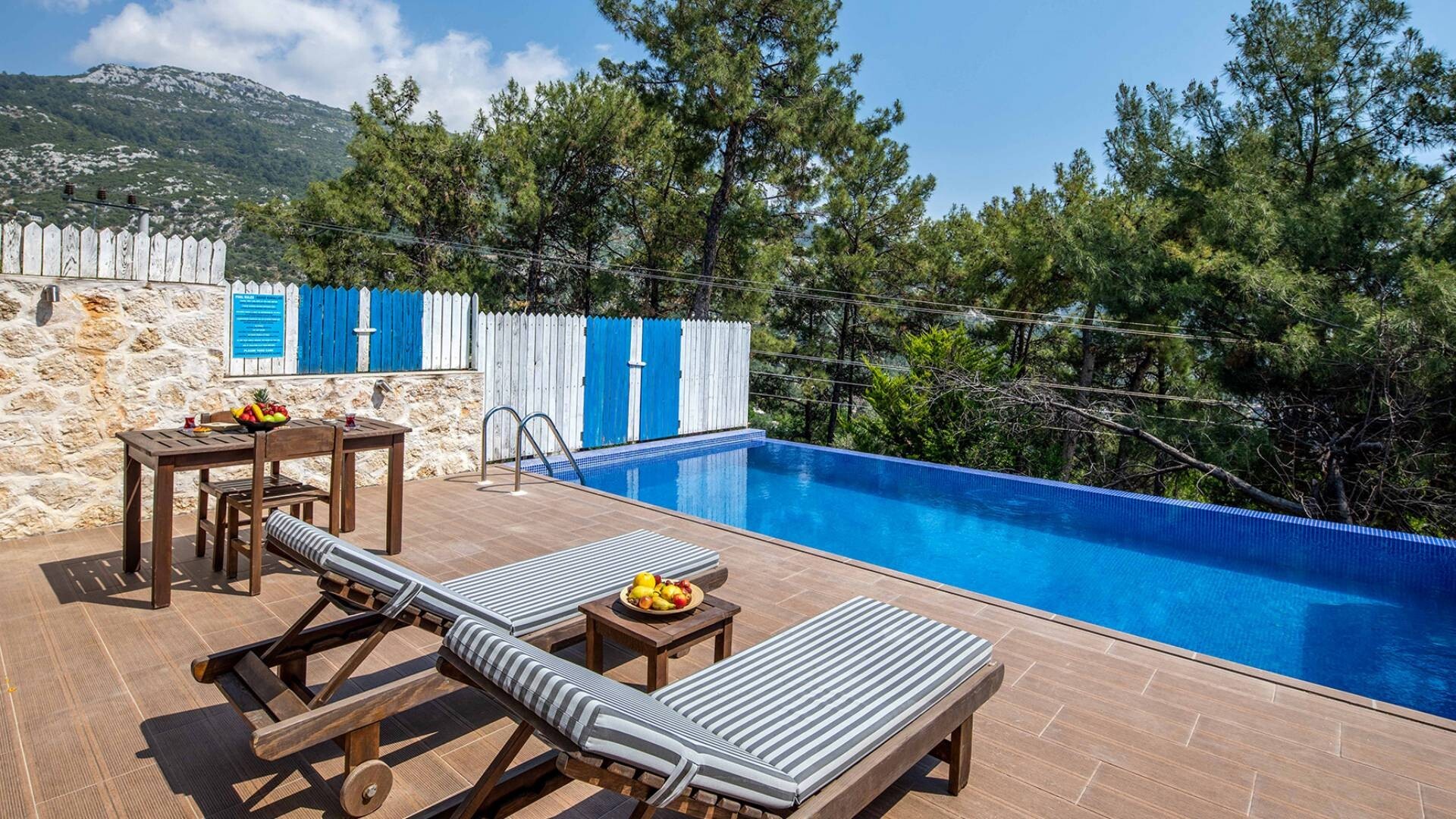 VBK44808 Villa Booking