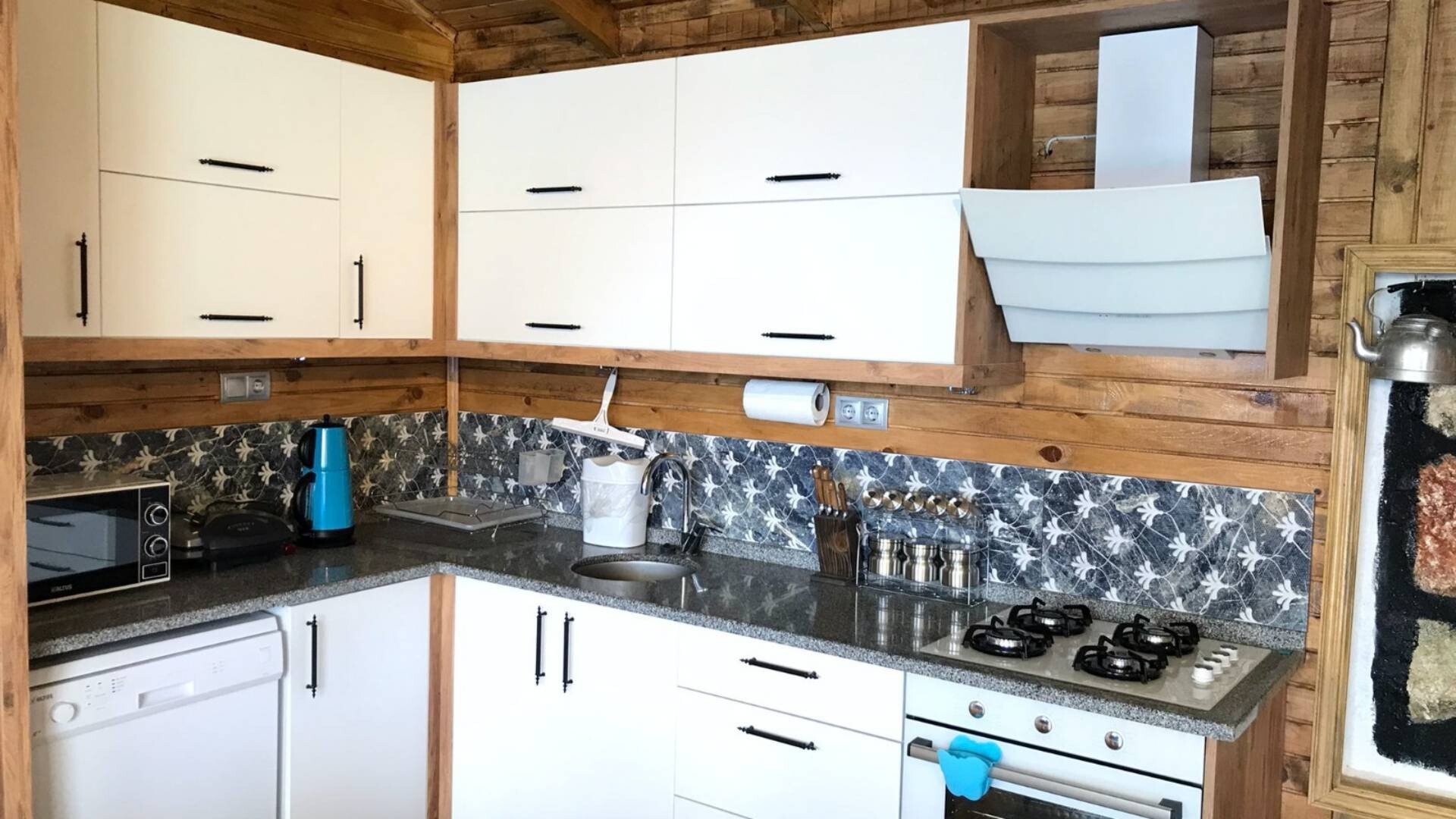VBK27688 Villa Booking