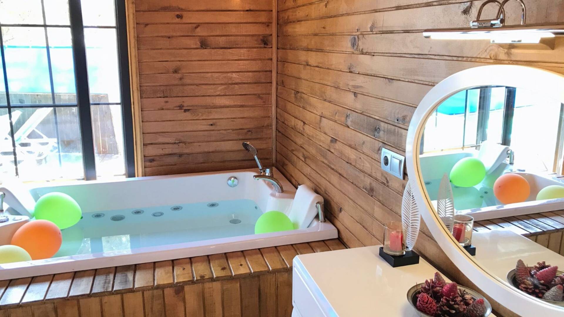 VBK27688 Villa Booking