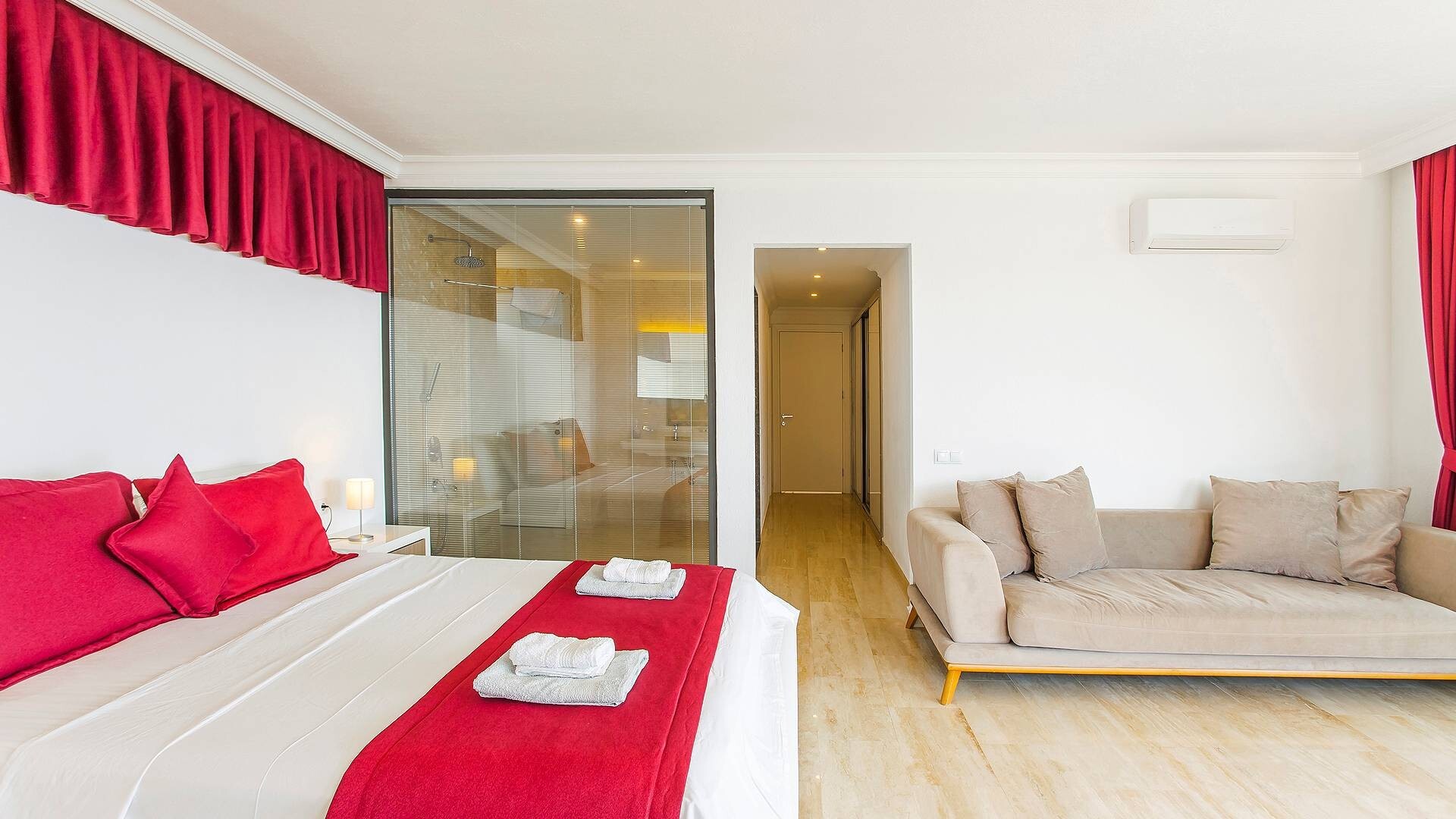 VBK98026 Villa Booking