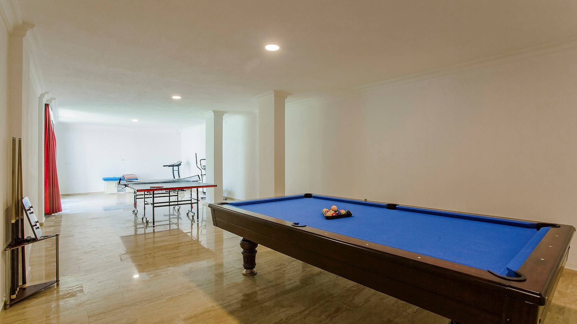 VBK98026 Villa Booking