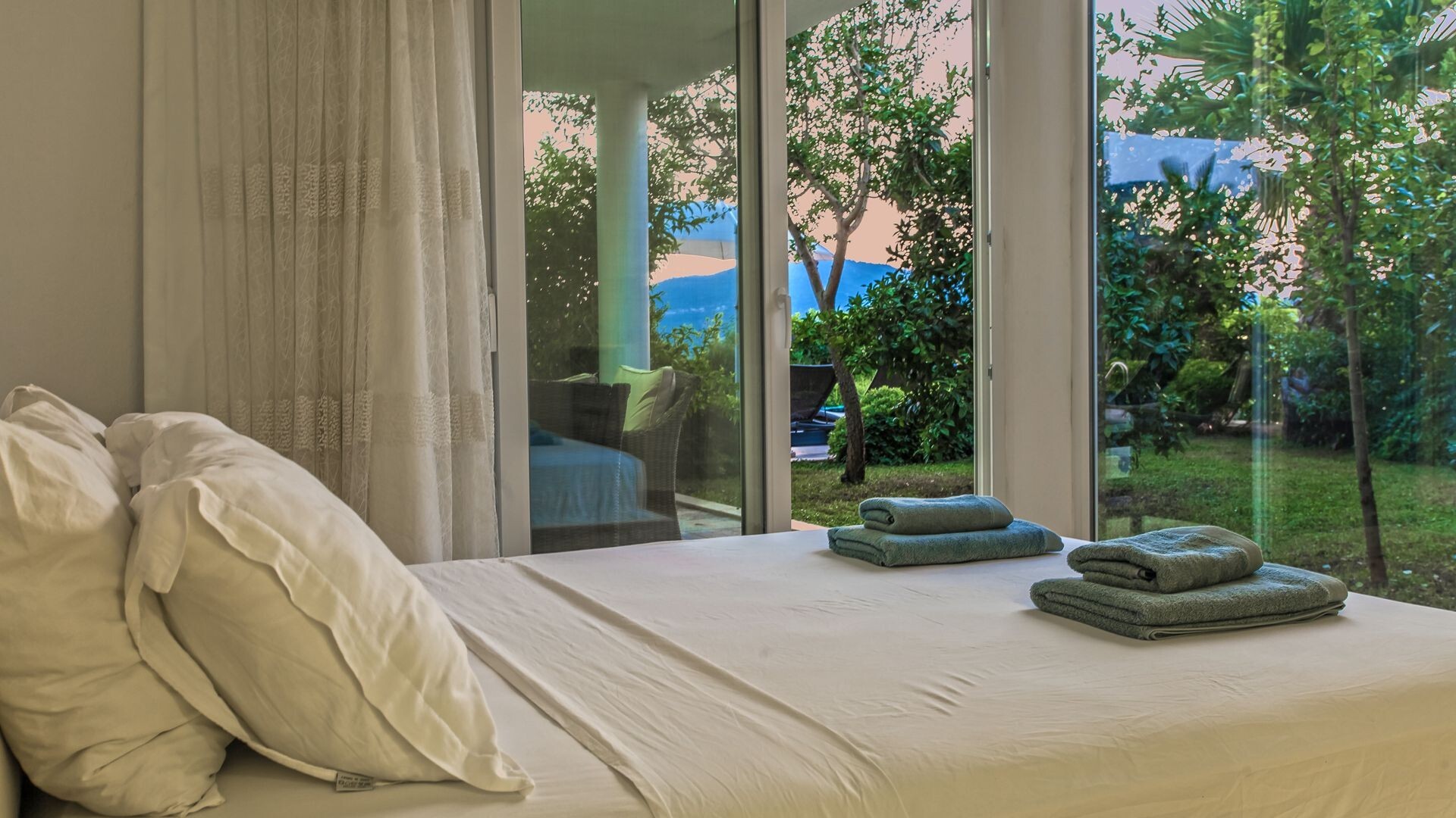 VBK35713 Villa Booking