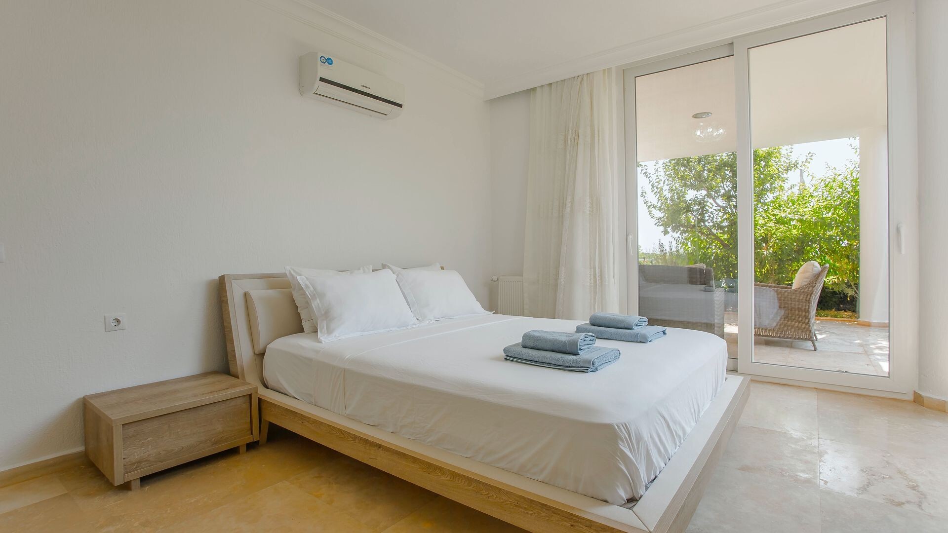 VBK35713 Villa Booking