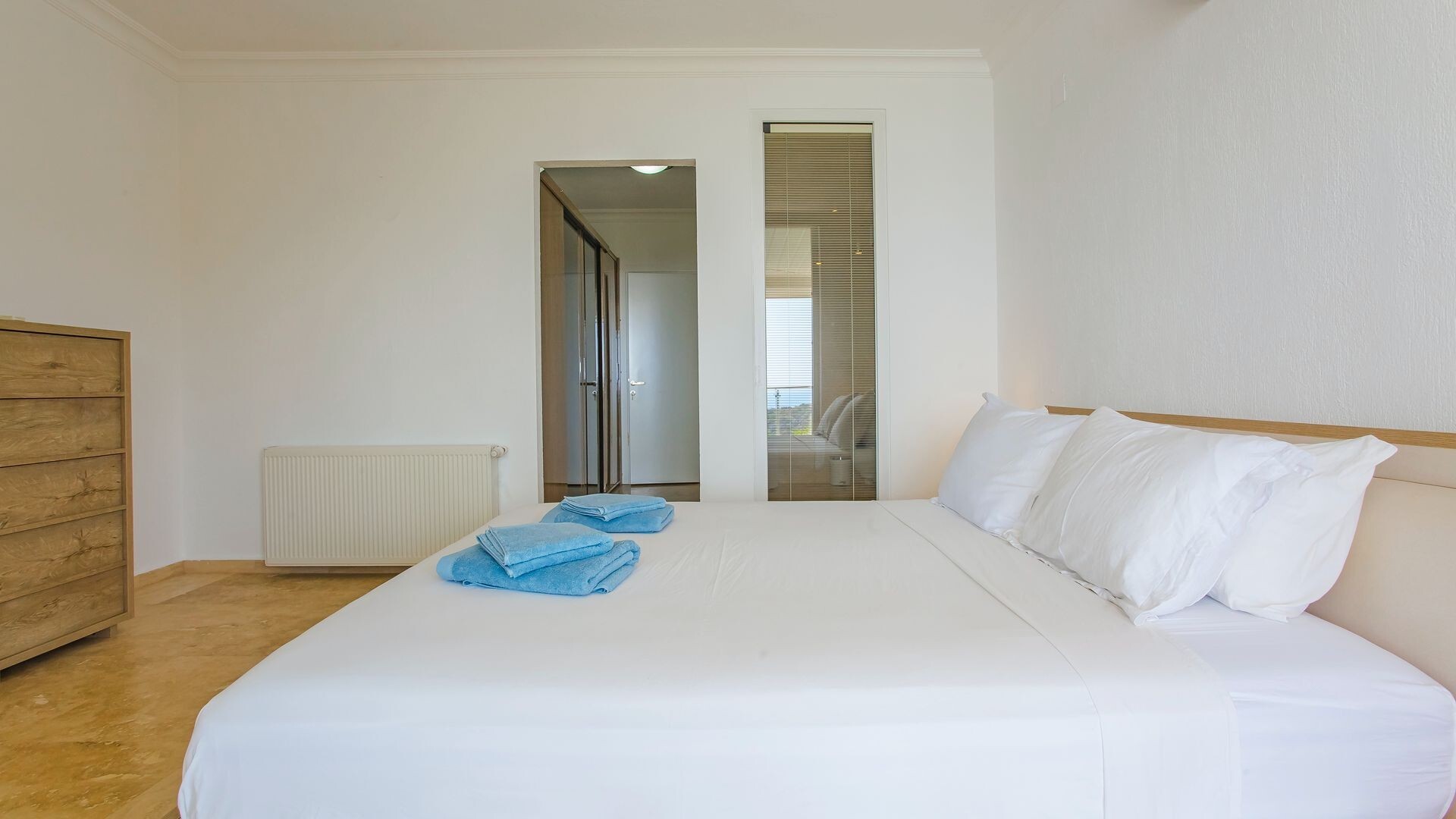 VBK35713 Villa Booking