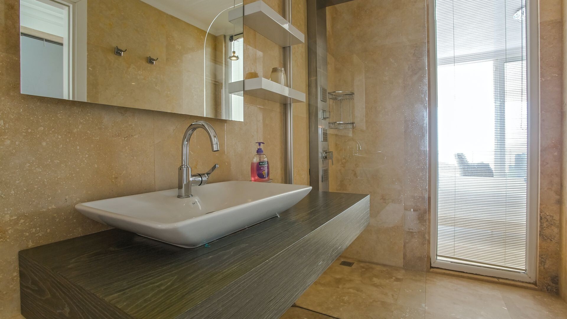 VBK35713 Villa Booking