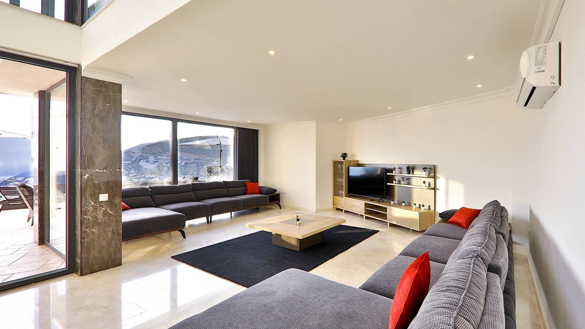 VBK58529 Villa Booking