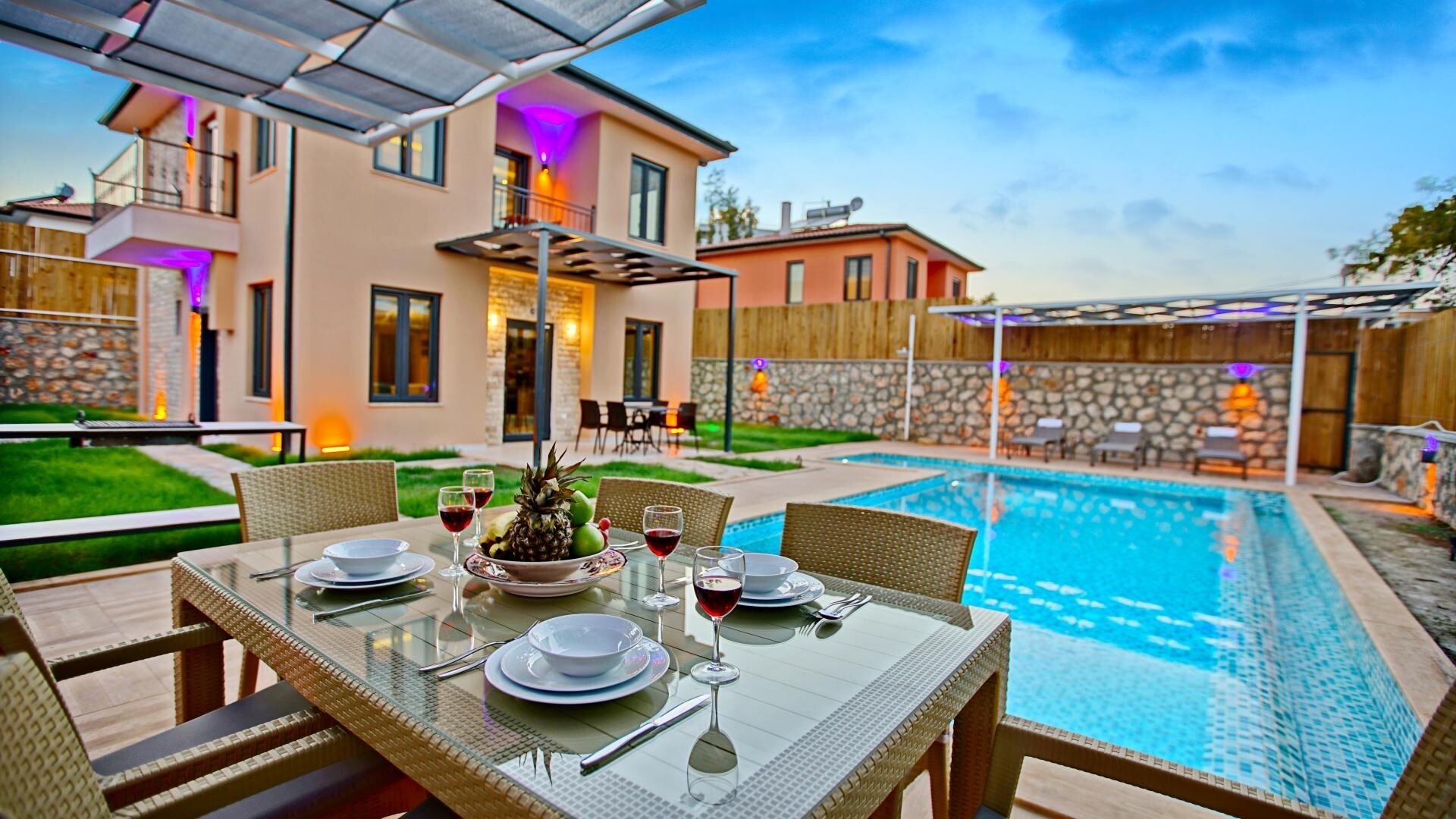 VBK74624 Villa Booking