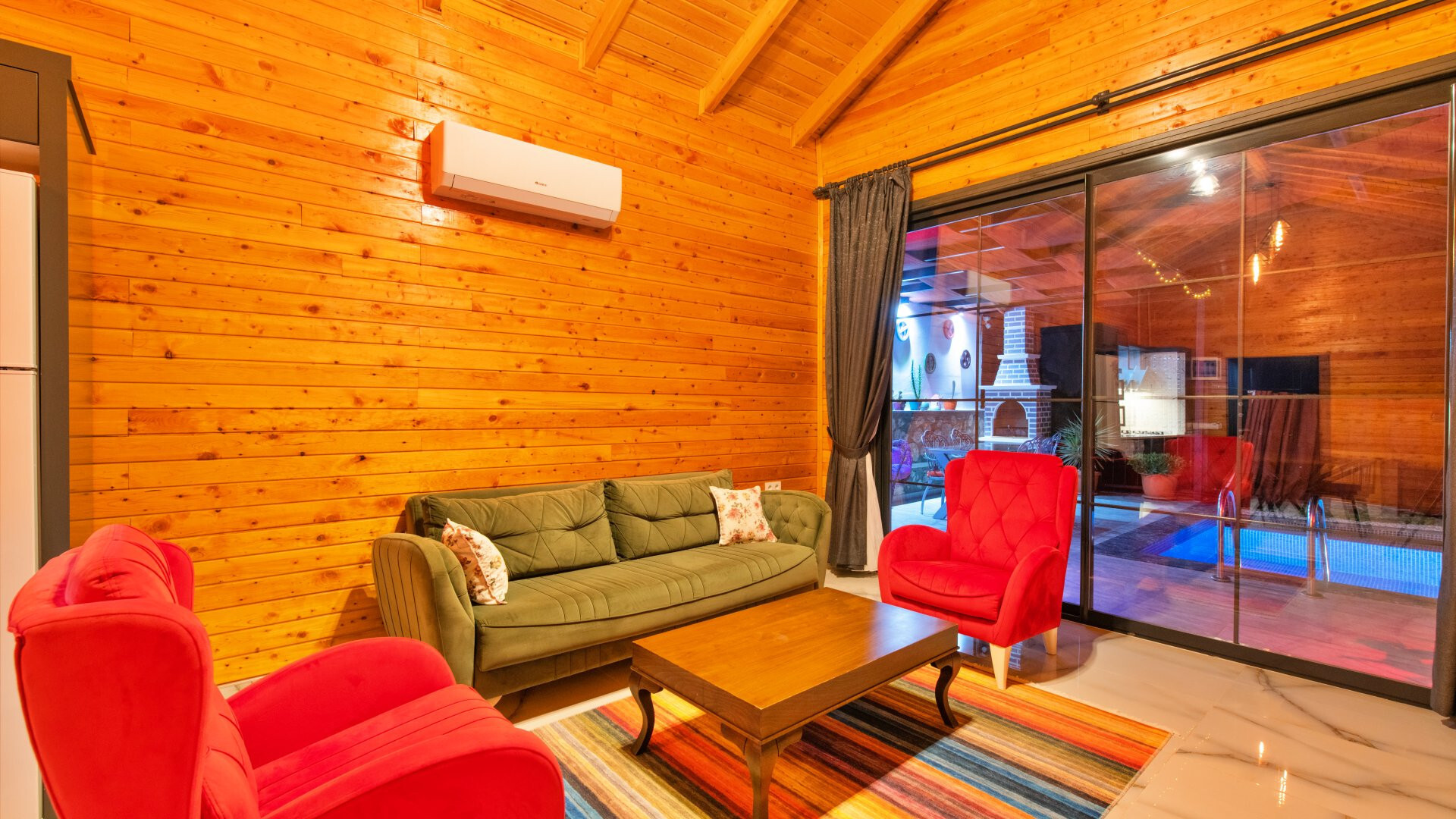 VBK67328 Villa Booking