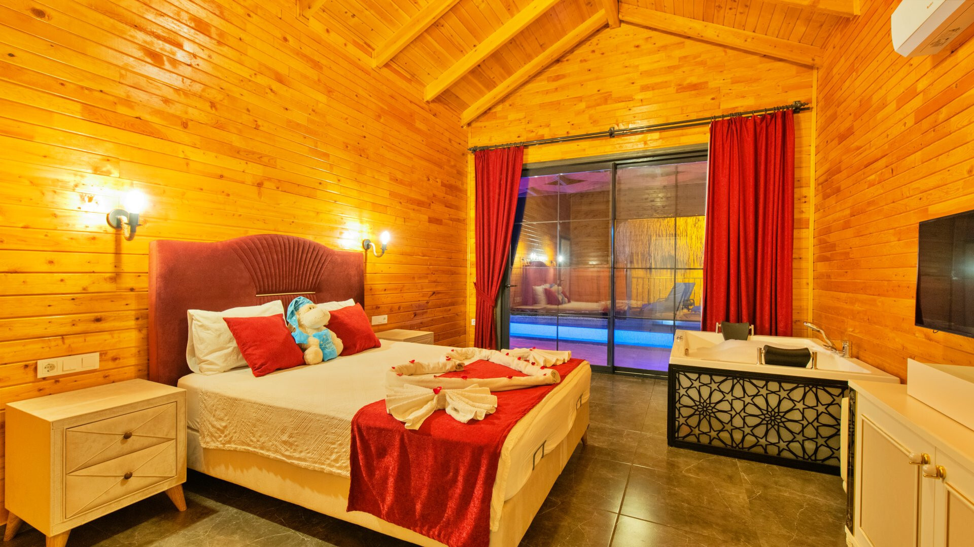 VBK67328 Villa Booking