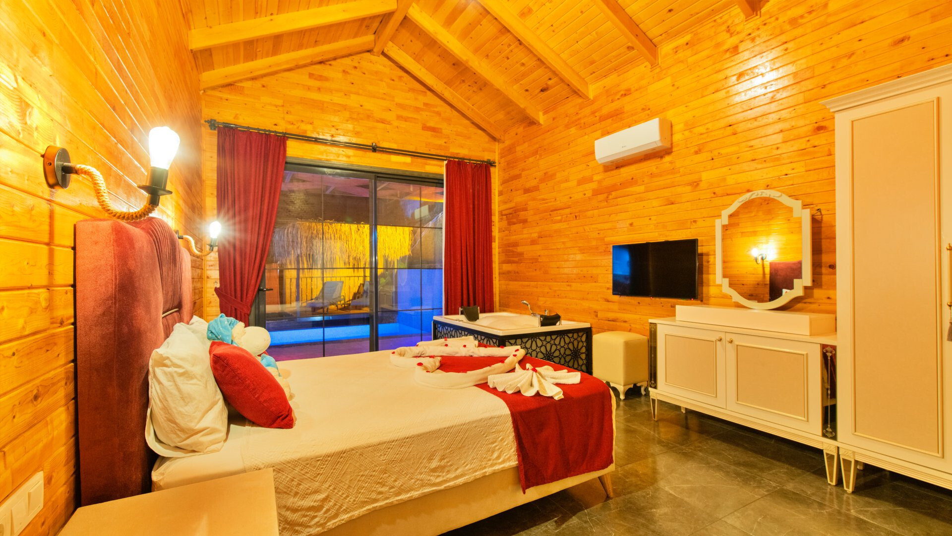 VBK67328 Villa Booking