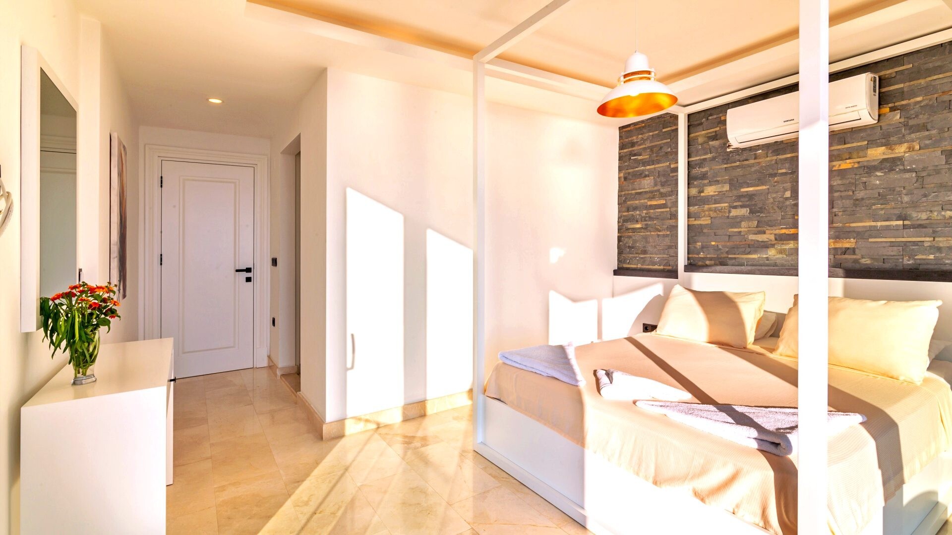 VBK48303 Villa Booking