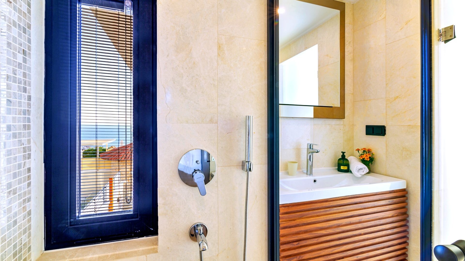 VBK48303 Villa Booking