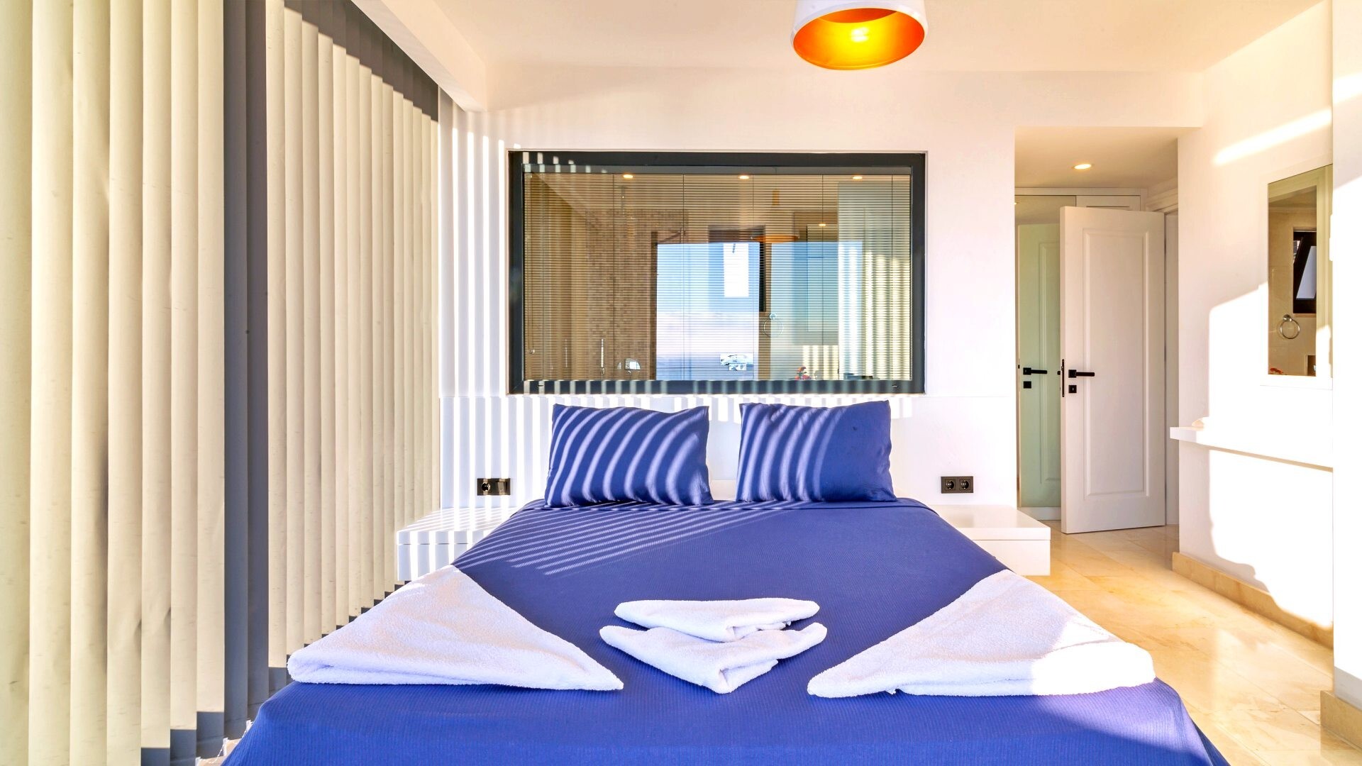 VBK48303 Villa Booking
