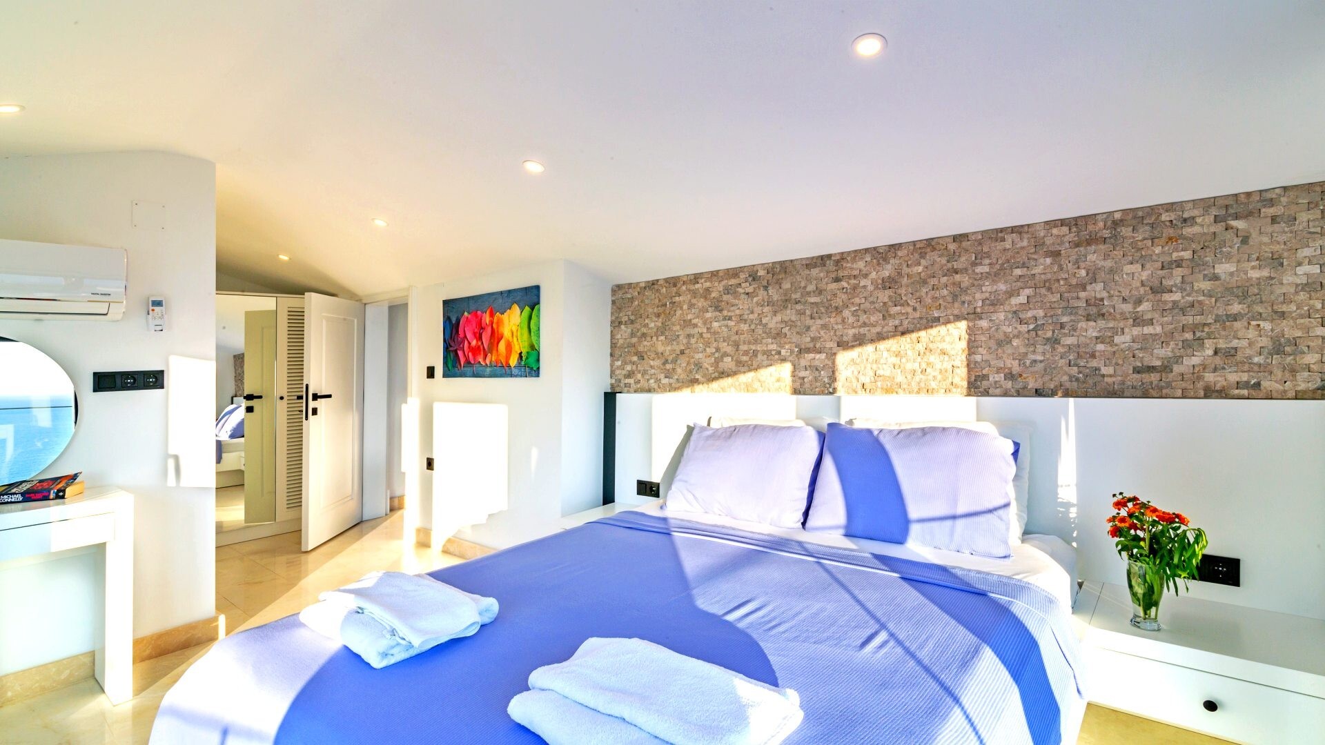 VBK48303 Villa Booking