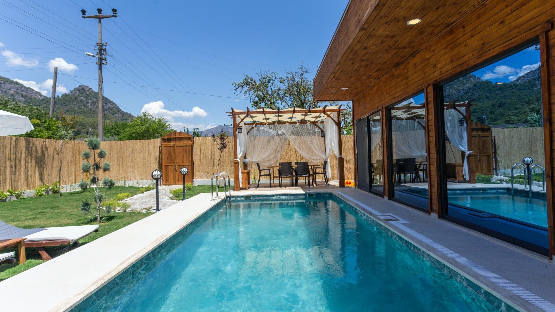 VBK94241 Villa Booking