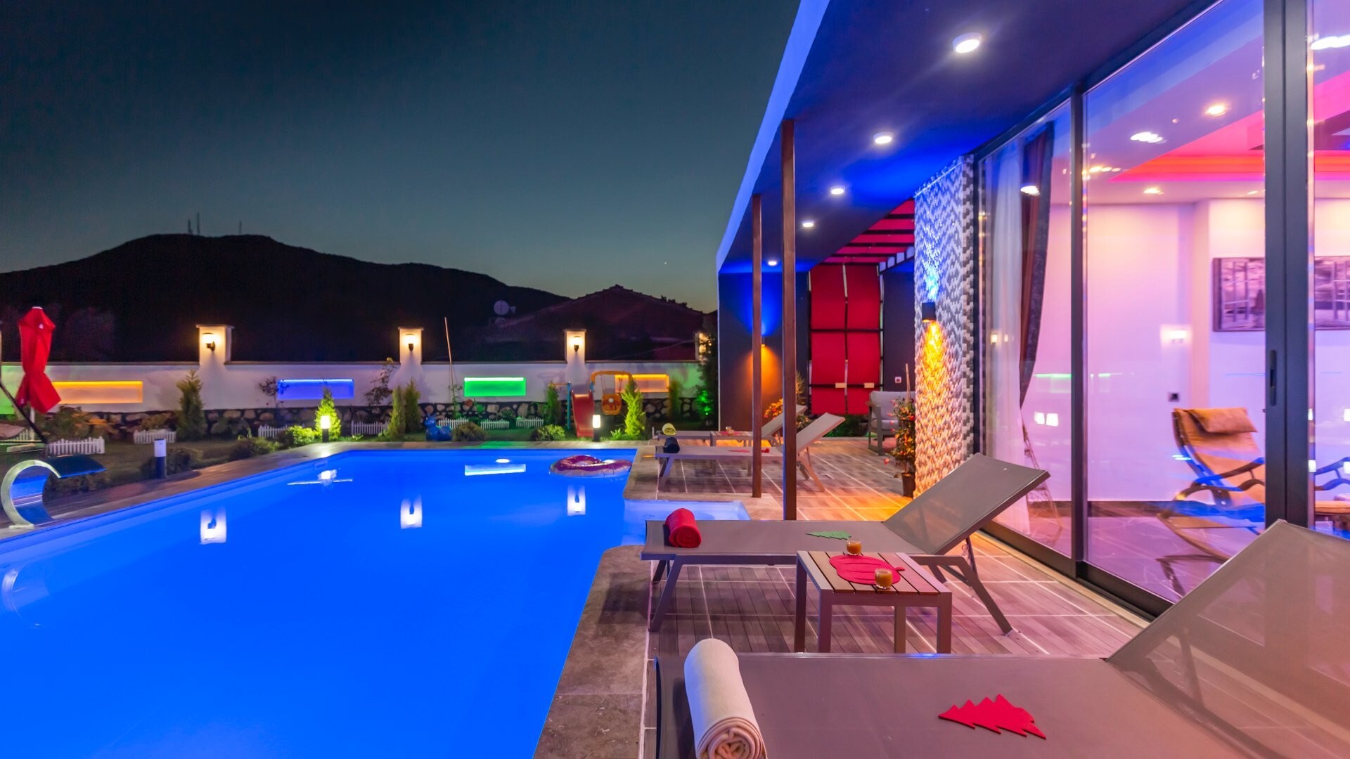 VBK31518 Villa Booking