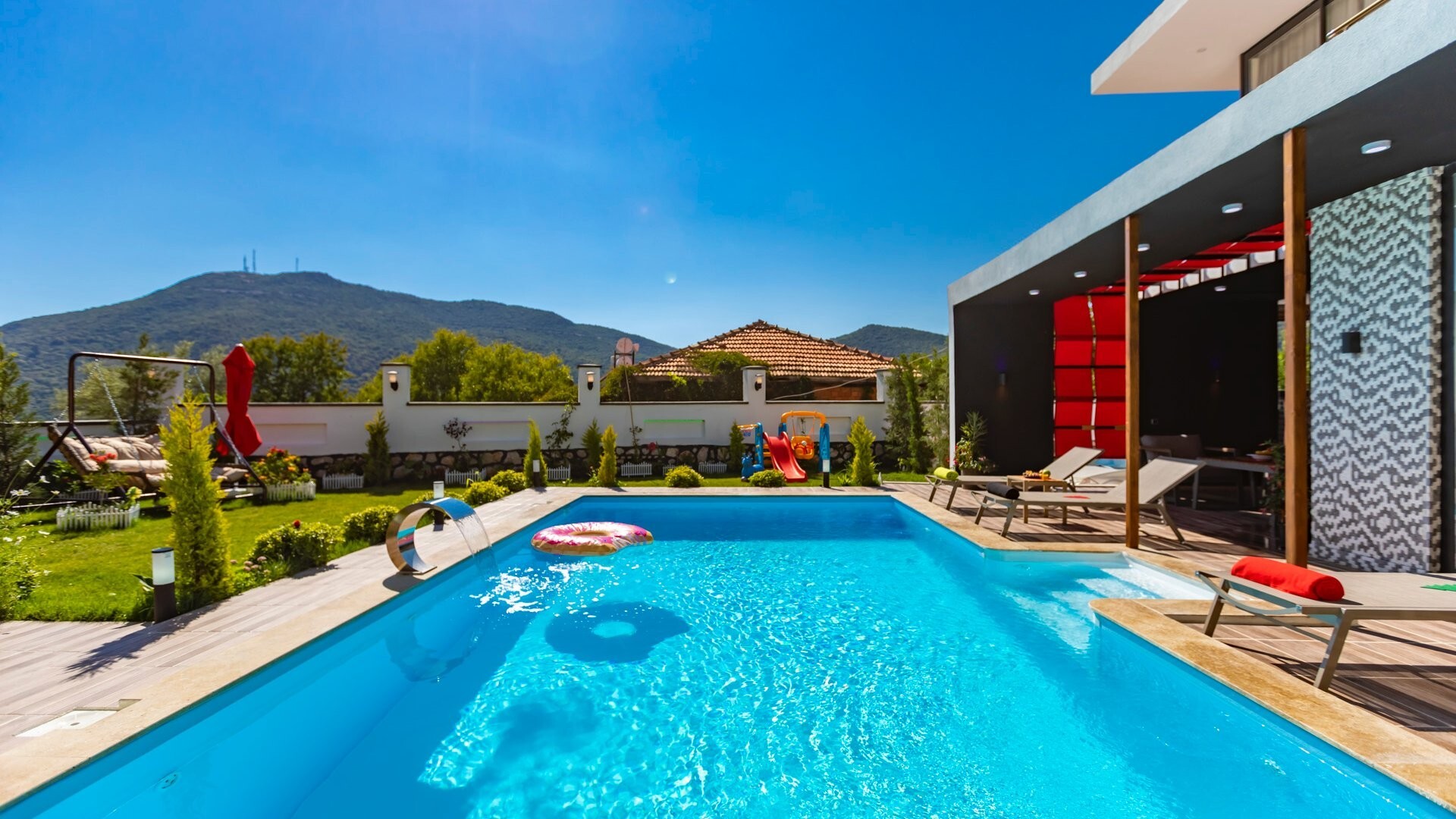 VBK31518 Villa Booking