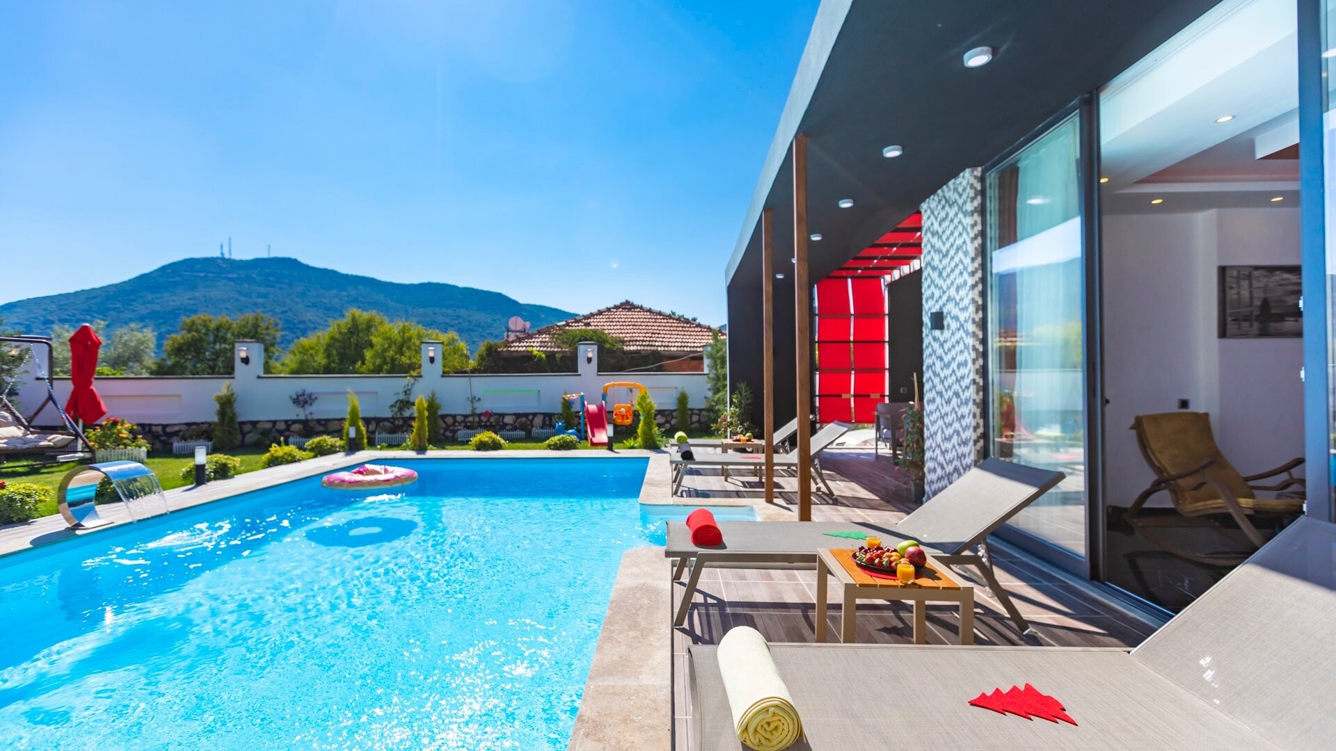 VBK31518 Villa Booking