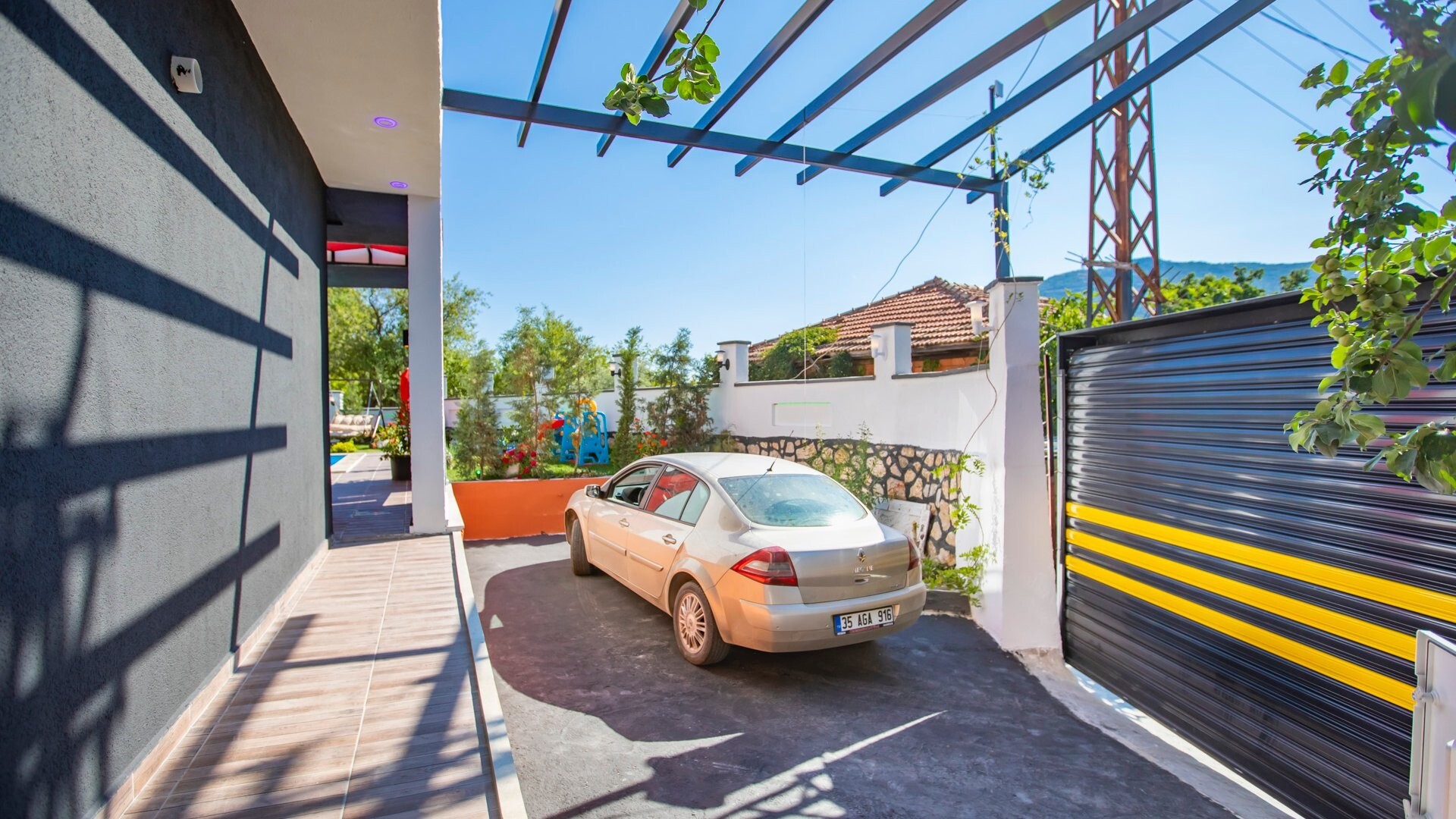 VBK31518 Villa Booking