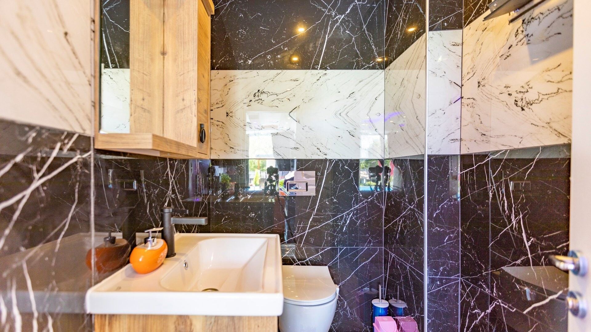 VBK31518 Villa Booking