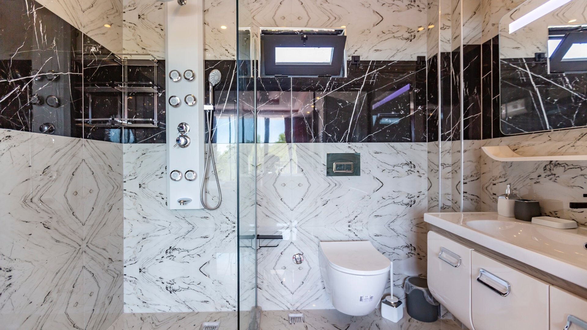 VBK31518 Villa Booking