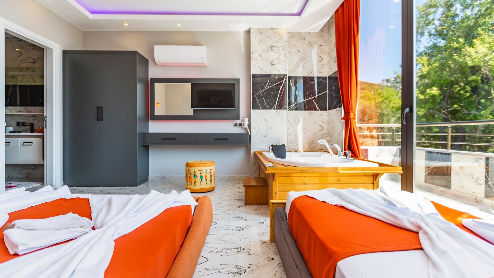 VBK31518 Villa Booking