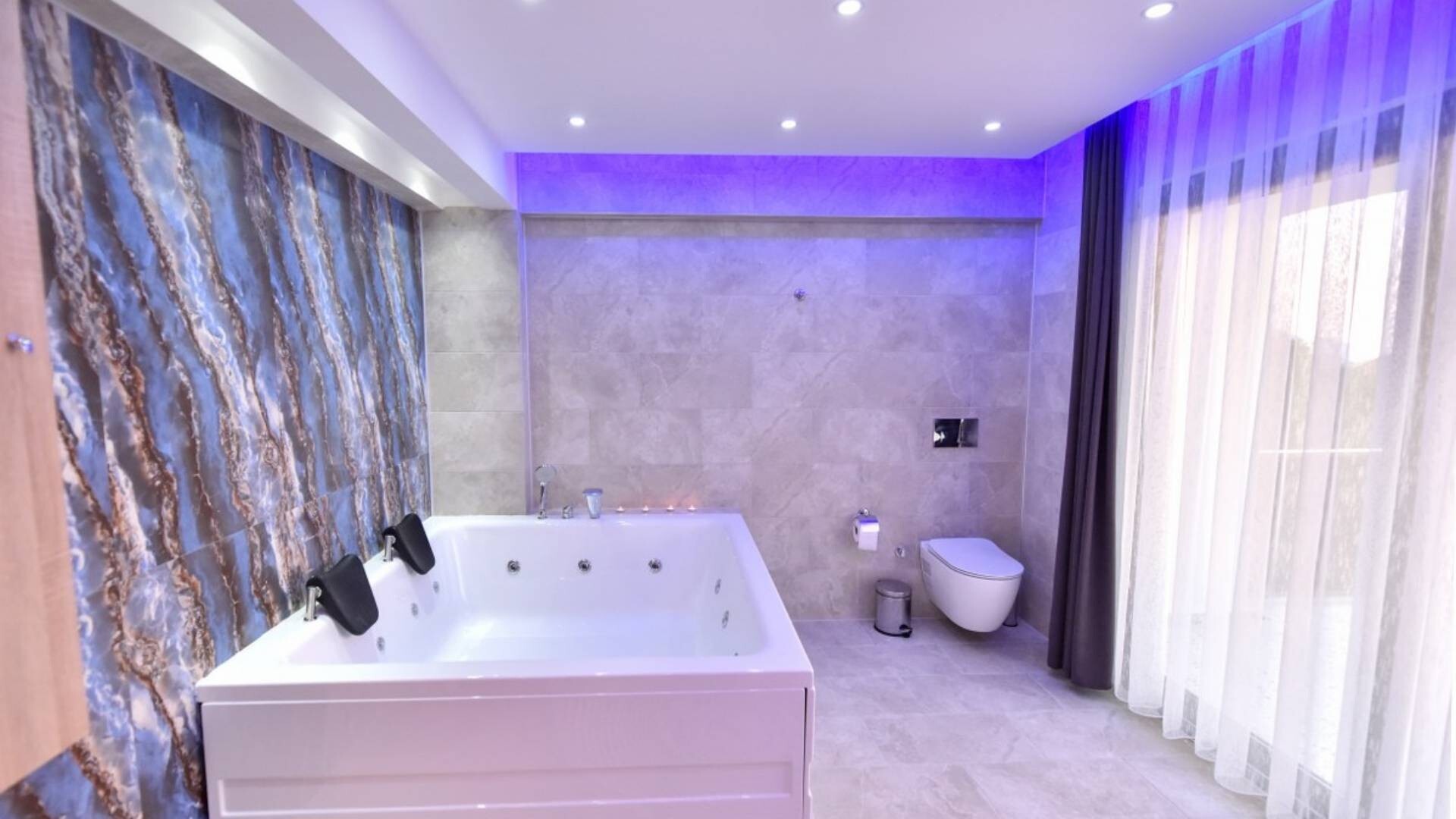 VBK21790 Villa Booking