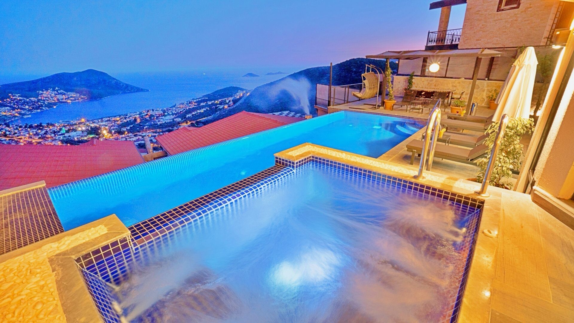 VBK68477 Villa Booking