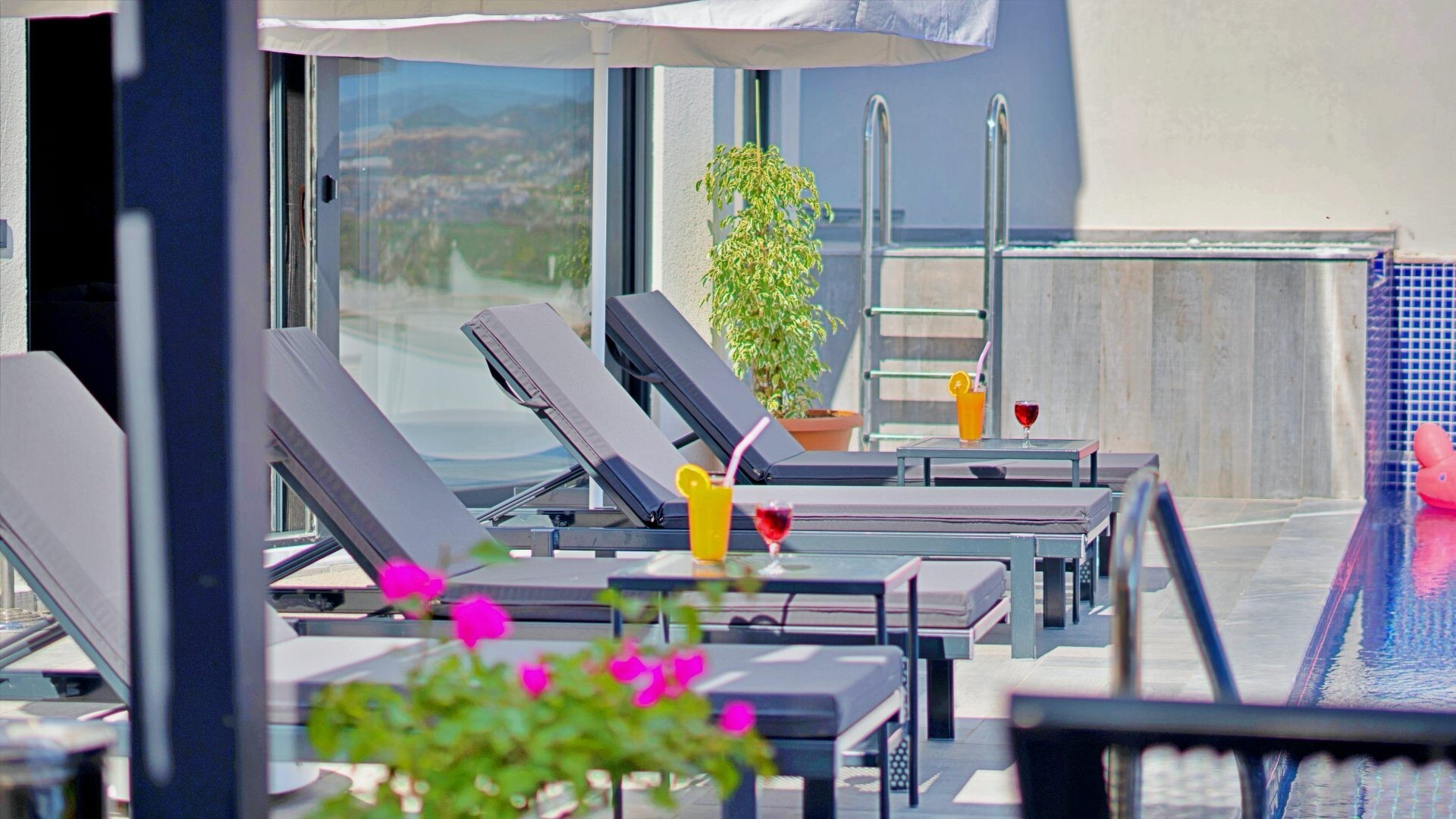 VBK68477 Villa Booking