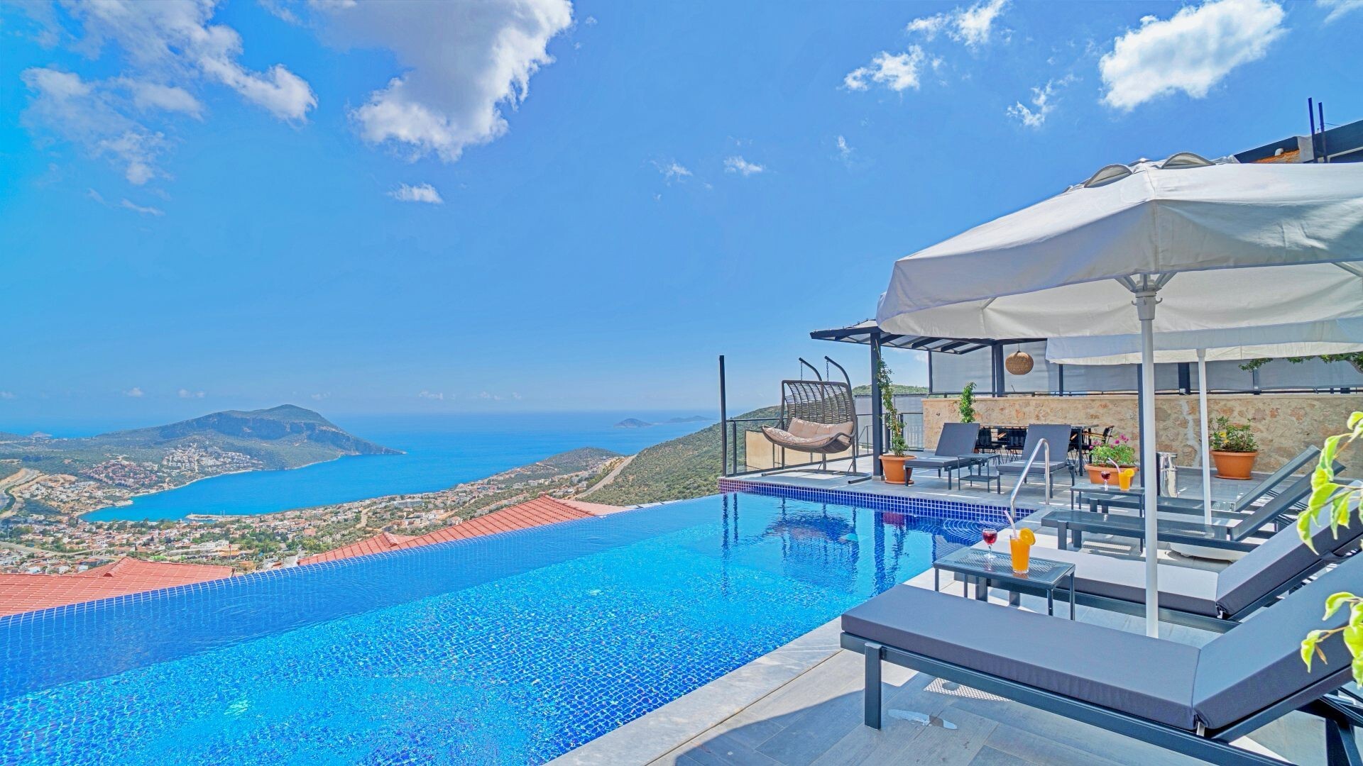 VBK68477 Villa Booking