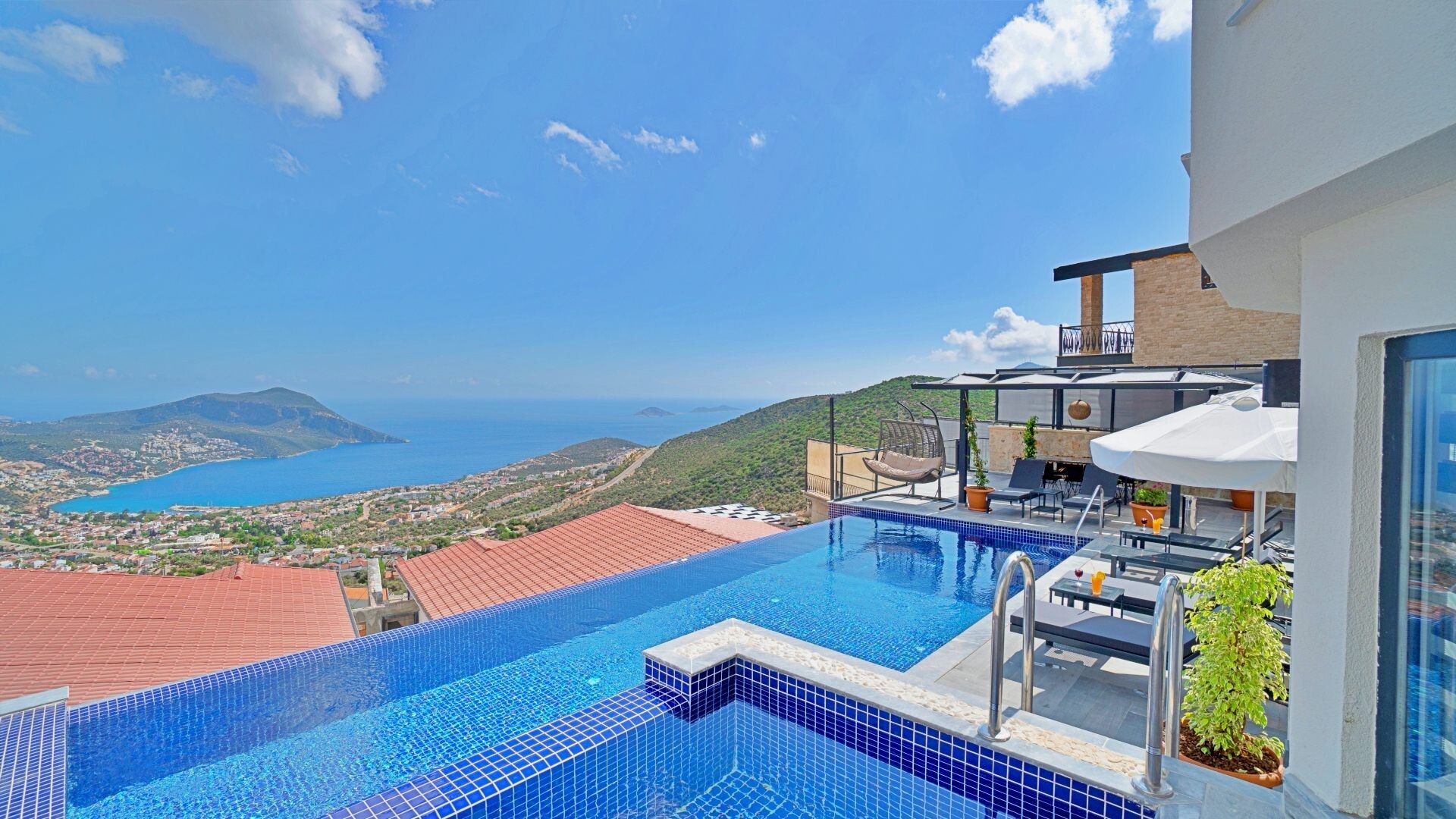 VBK68477 Villa Booking