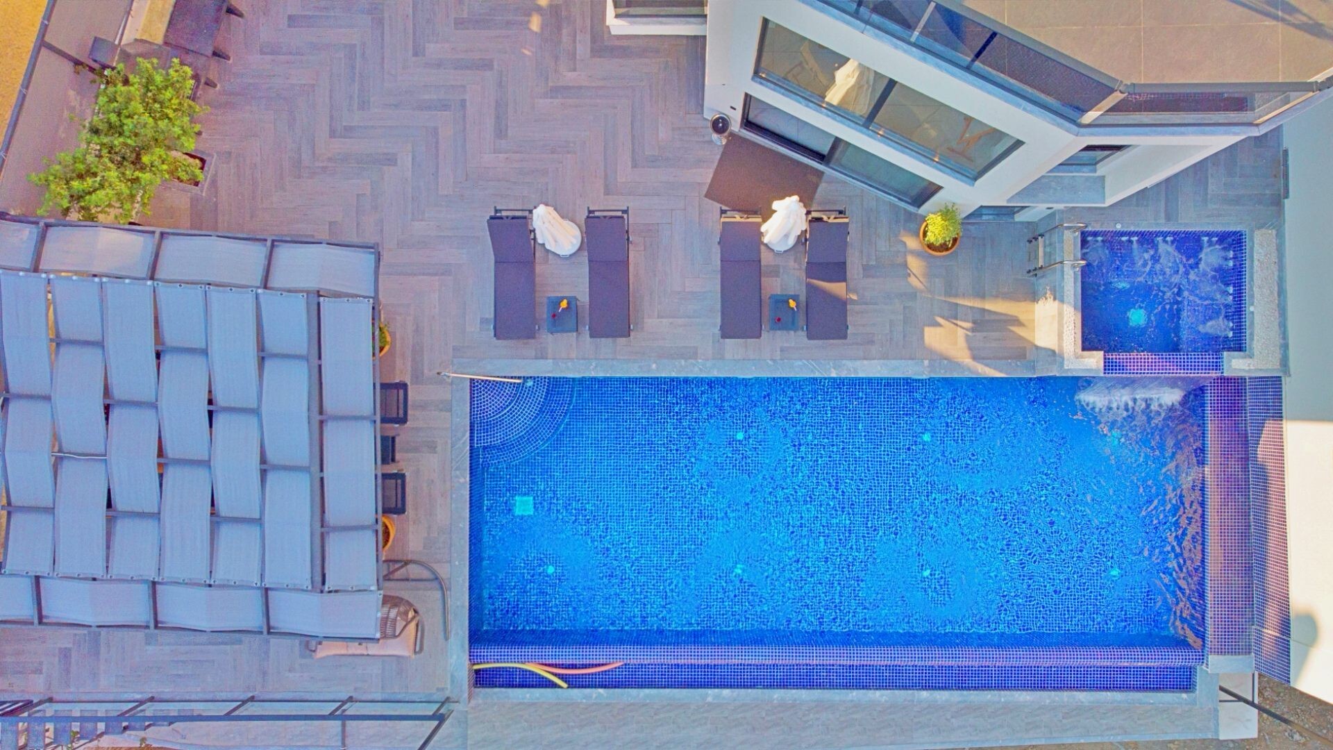 VBK68477 Villa Booking