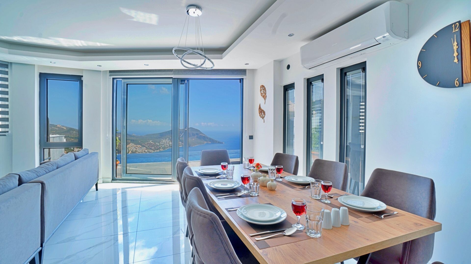 VBK68477 Villa Booking