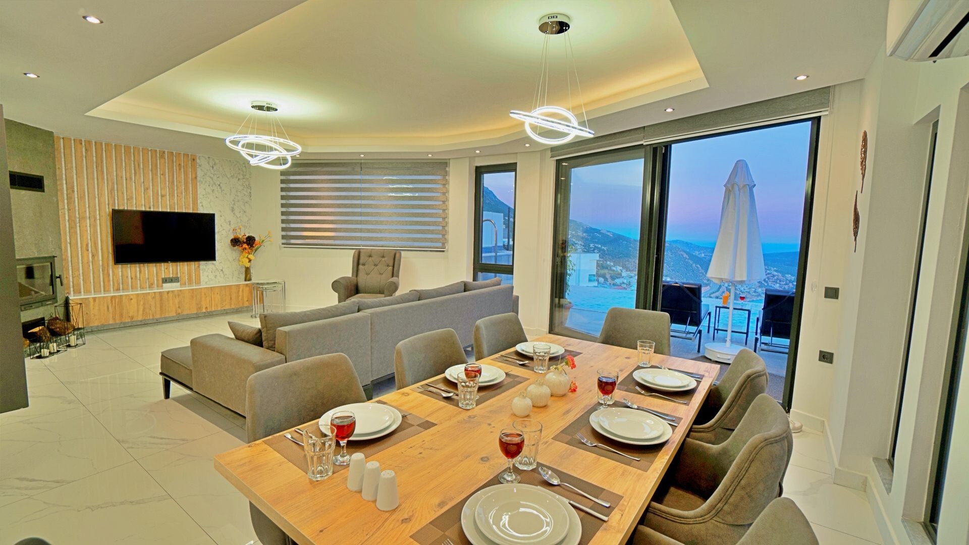 VBK68477 Villa Booking